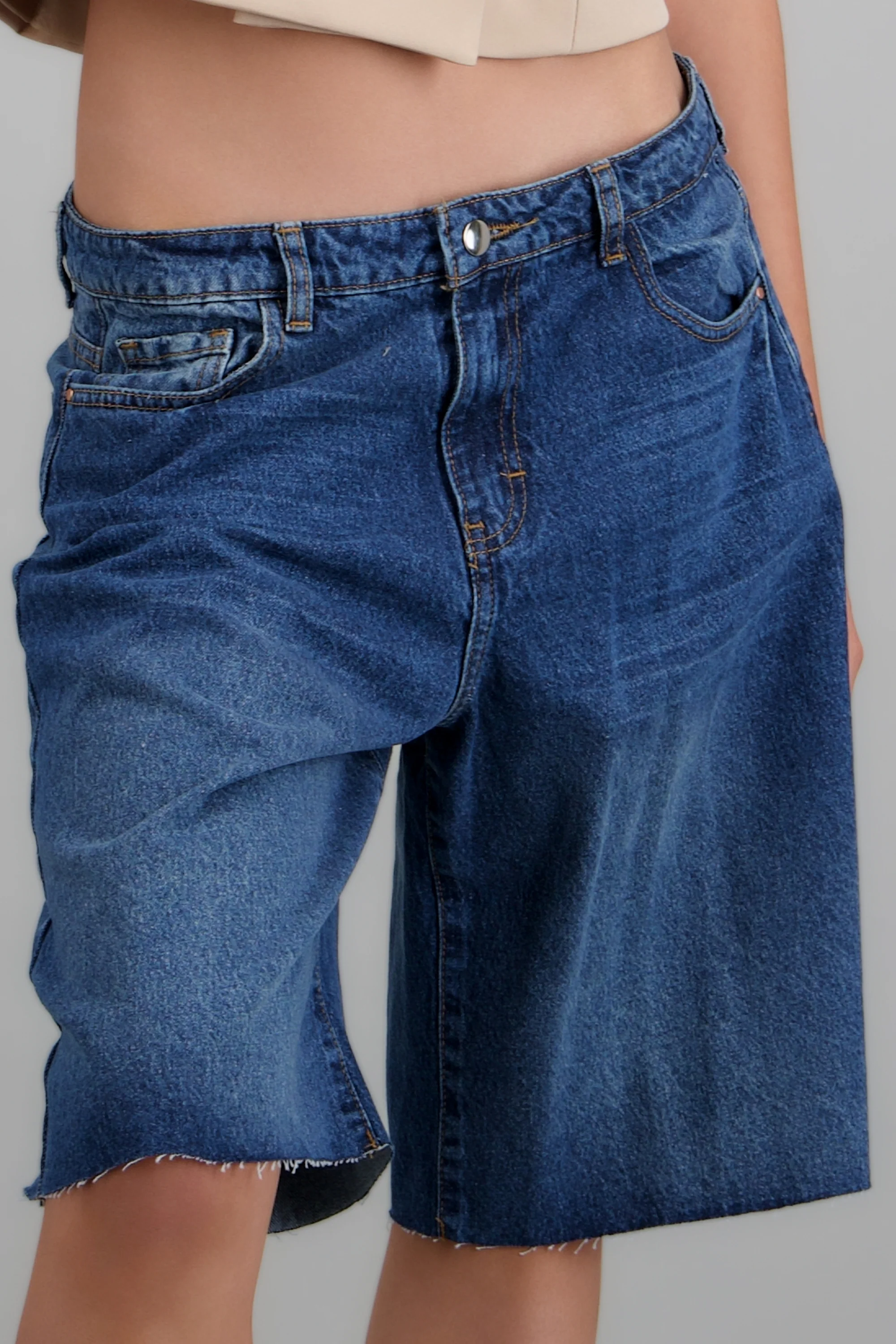 bermuda denim corte recto - Image 5
