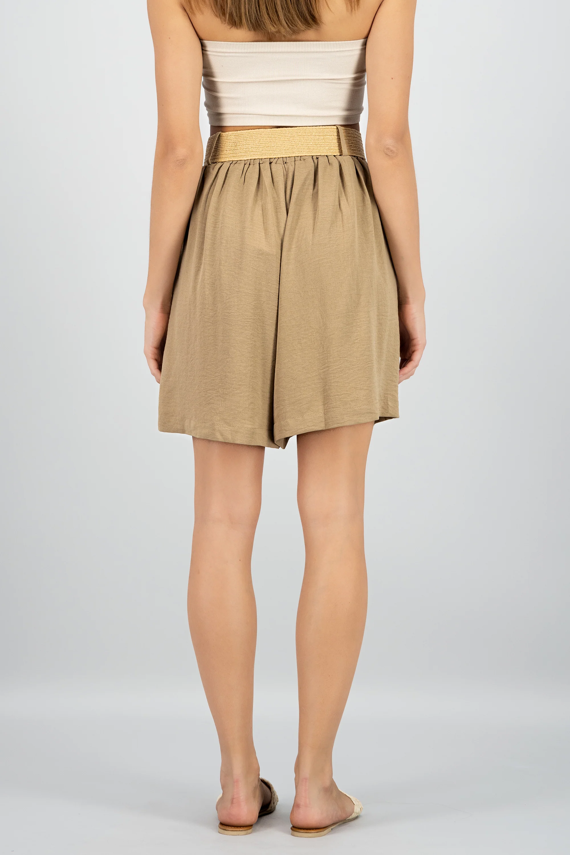 Bermudas ligeras con cinturon - Image 4