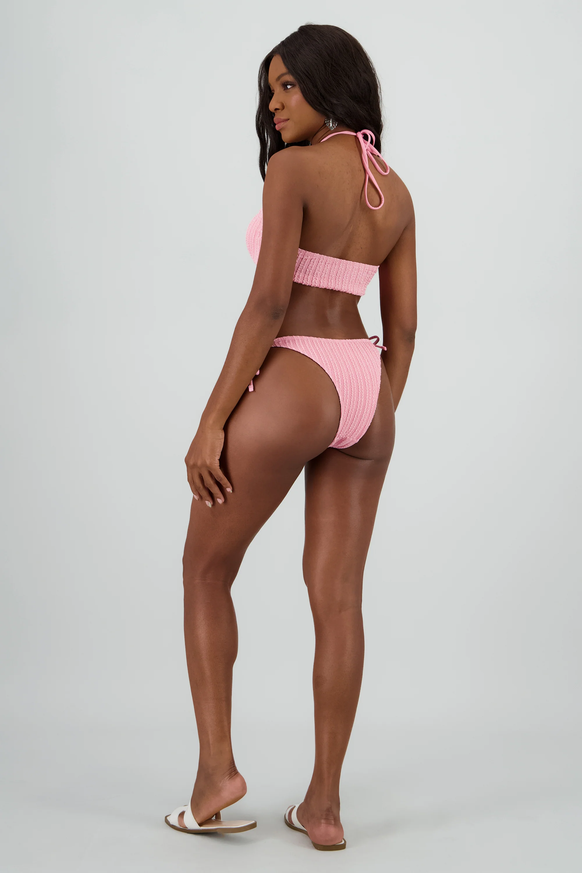 Bikini halter cruzado textura lineas - Image 4