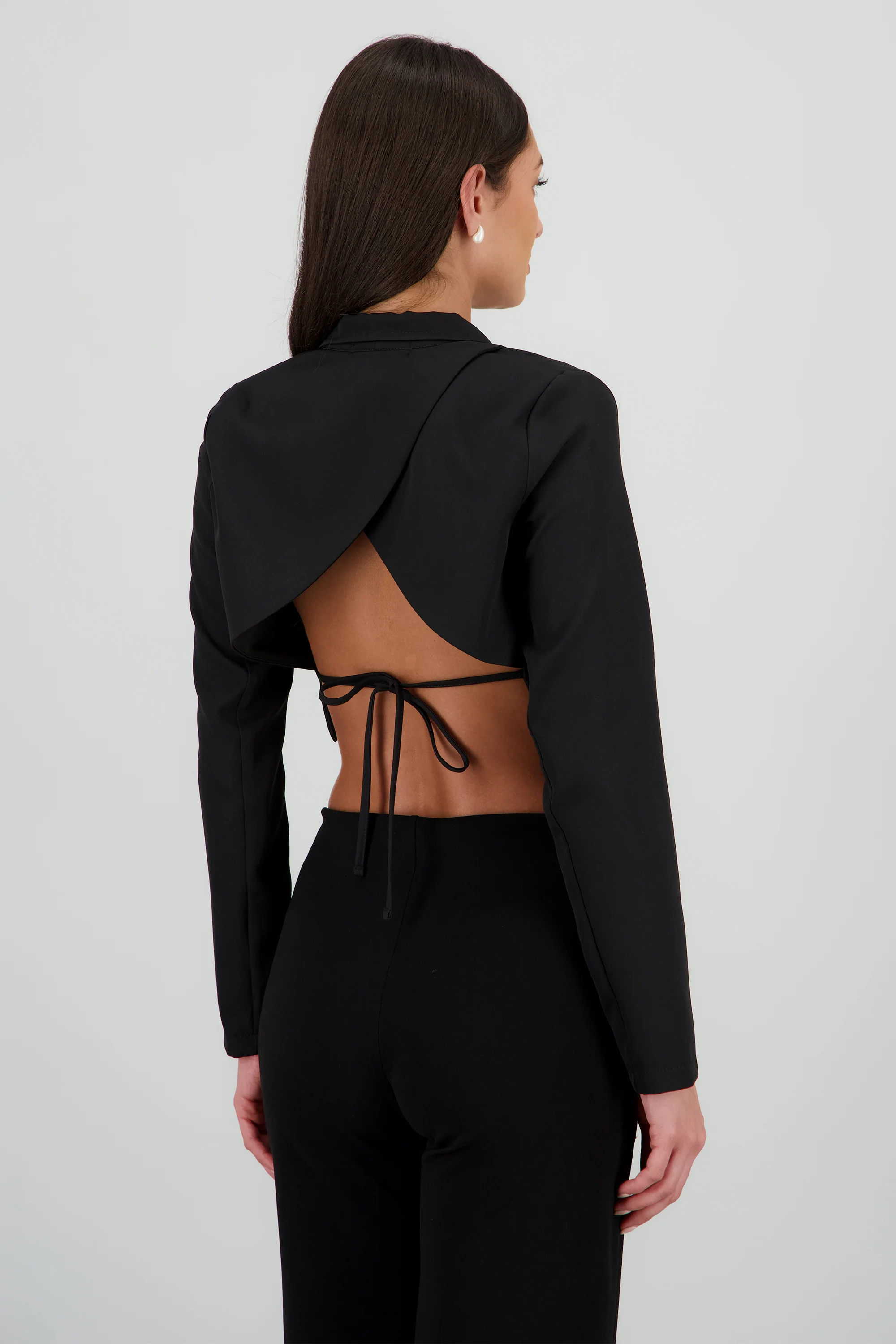 Blazer crop detalle abertura espalda - Image 4