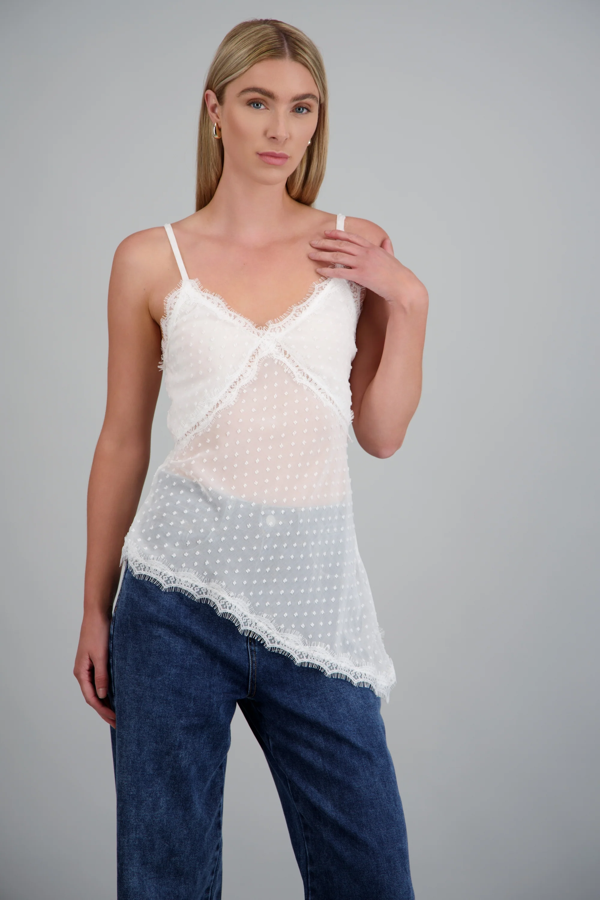 Blusa asimetrica detalle puntos - Image 2