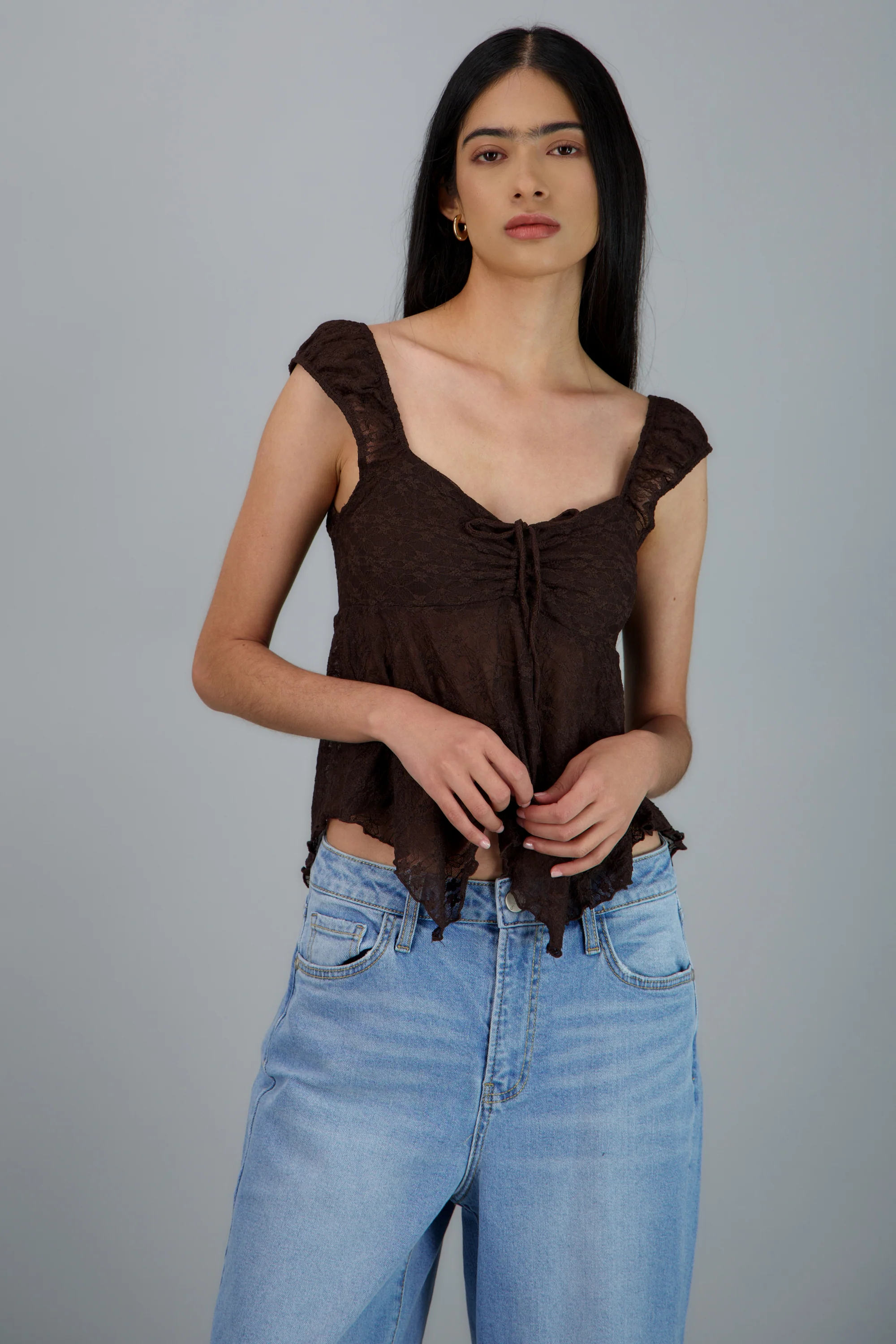 Blusa encaje asimetrica manga corta - Image 2