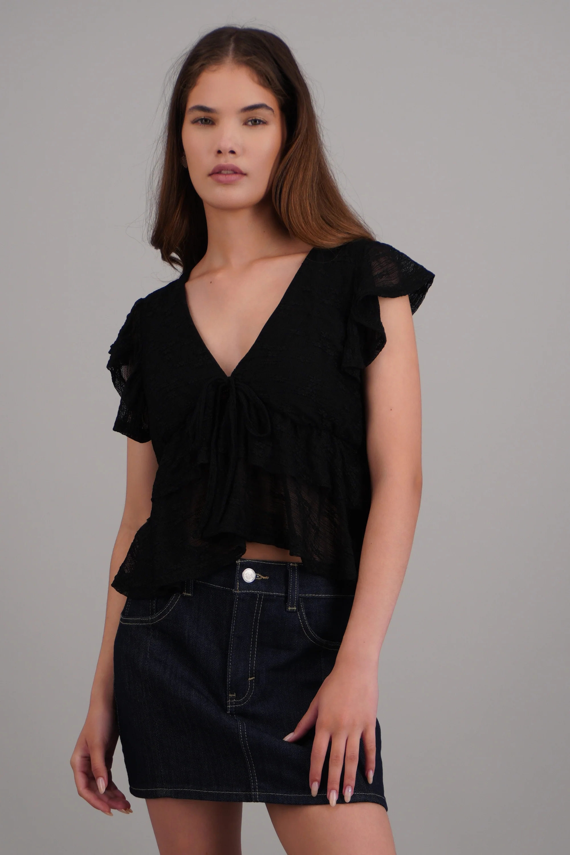 Blusa encaje con olanes - Image 3