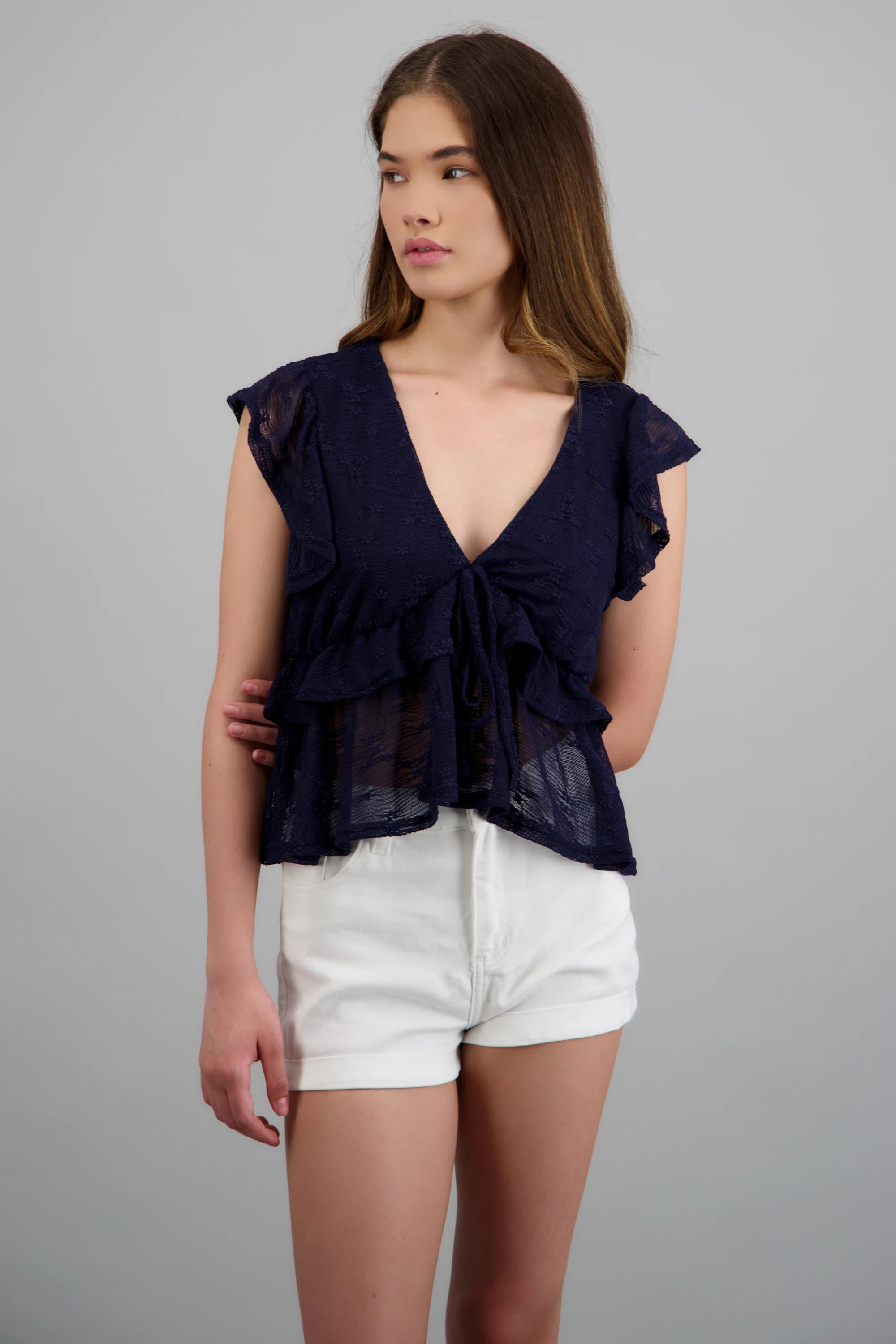 Blusa encaje con olanes - Image 2