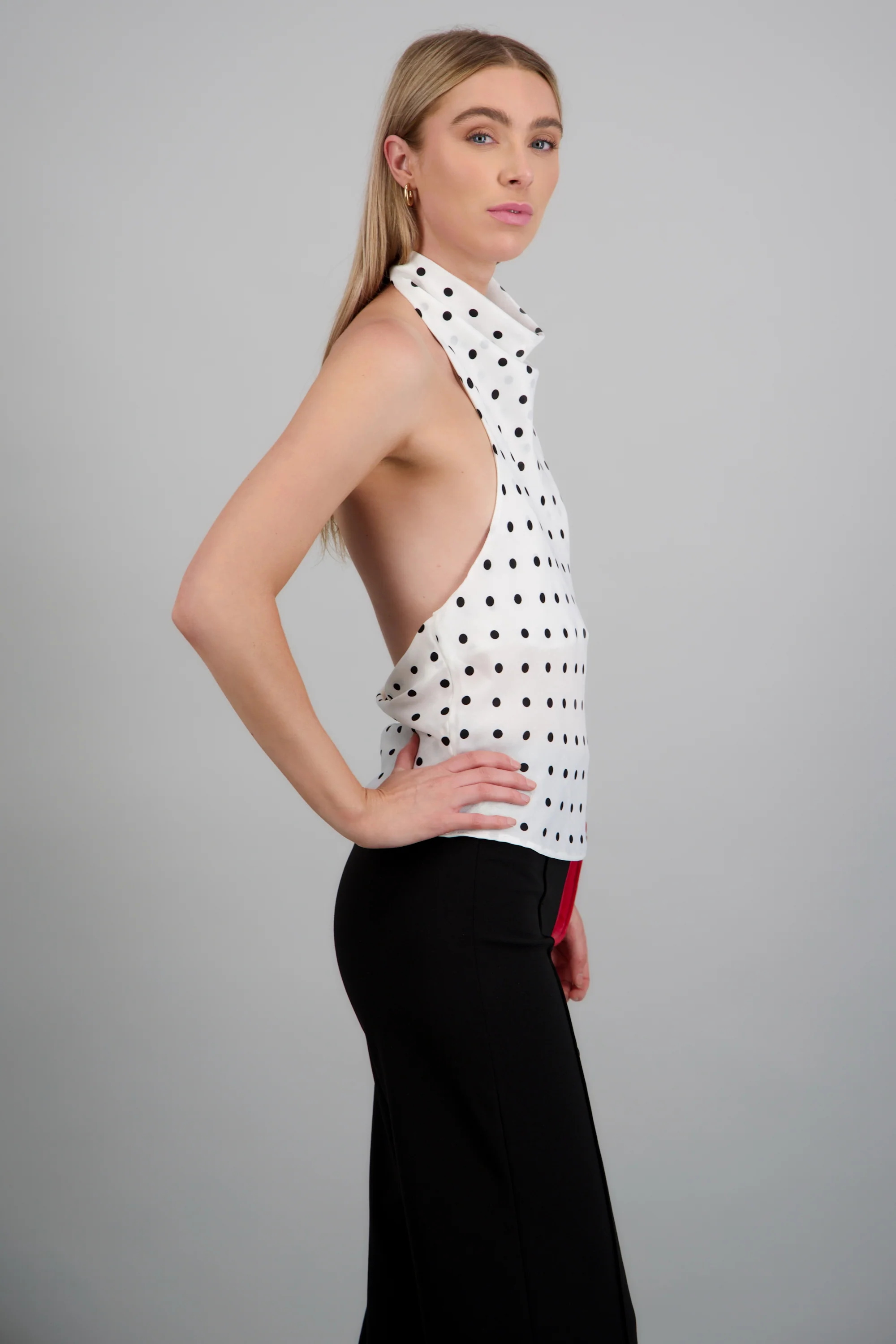 Blusa halter cuello cascada polka - Image 3