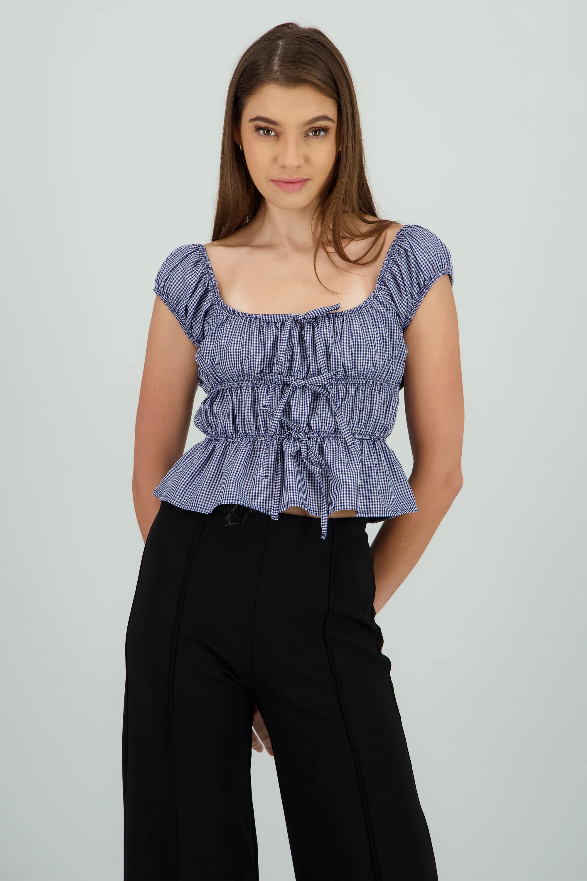 Blusa manga corta cuadros detalle moños