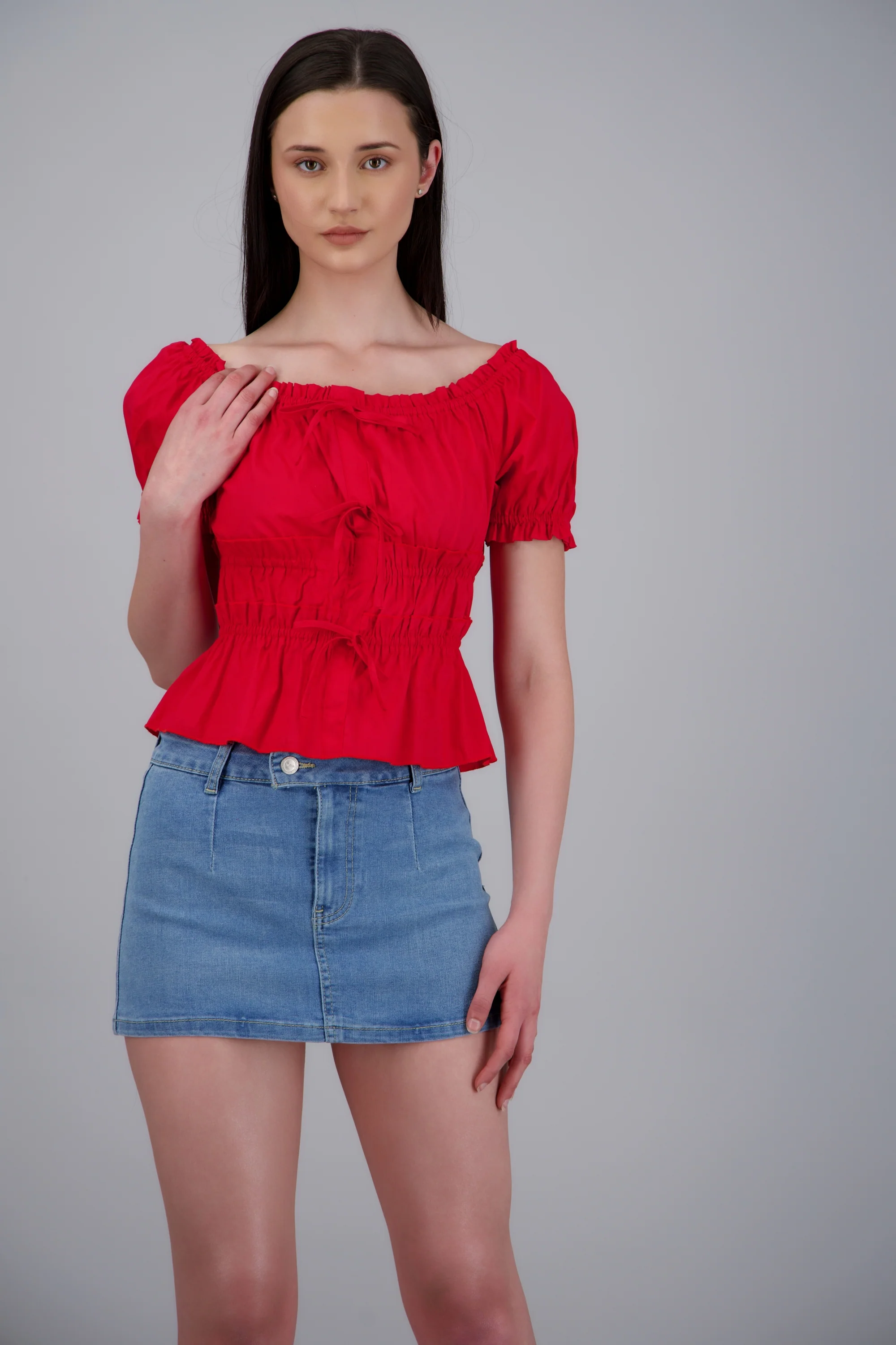 Blusa manga corta detalle resortes