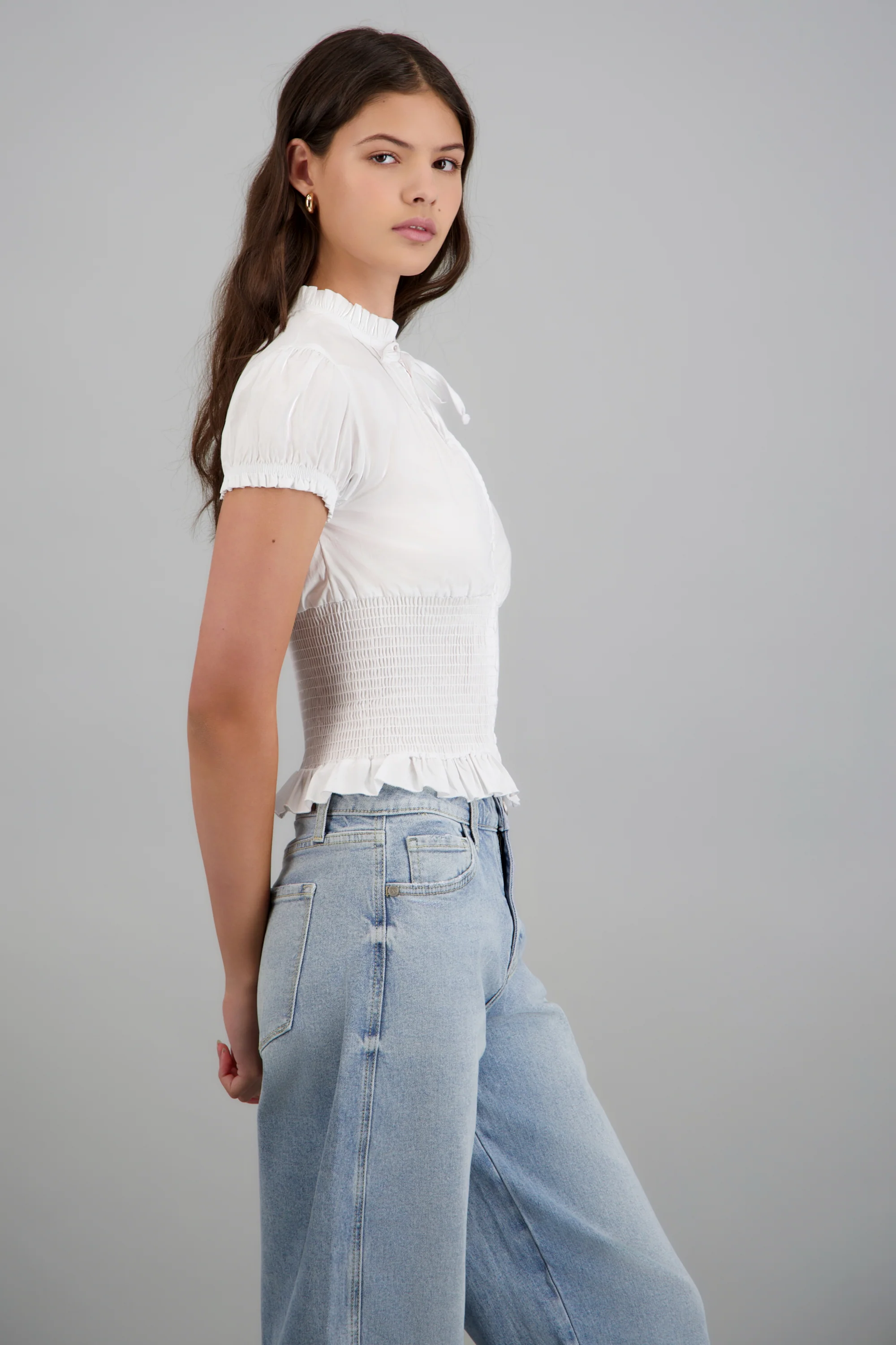 Blusa manga corta detalle smock - Image 4