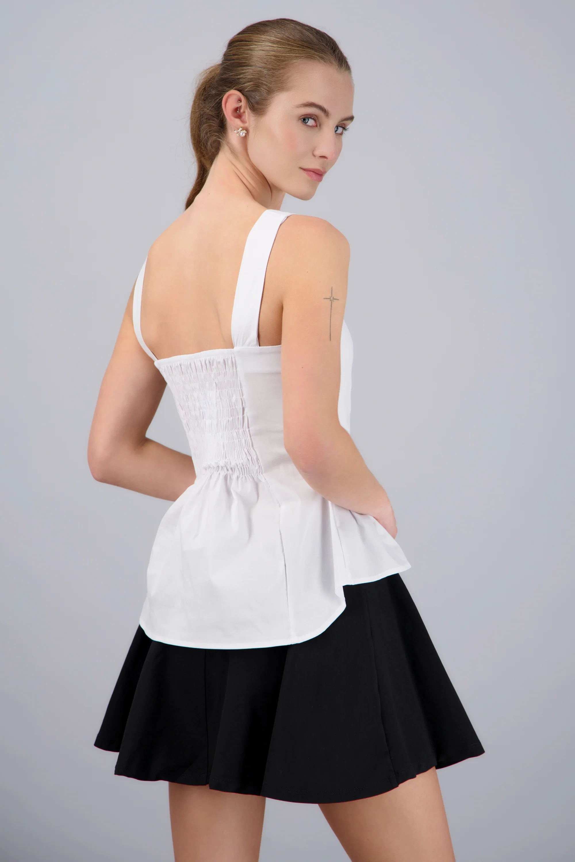 Blusa tirantes detalle peplum - Image 4