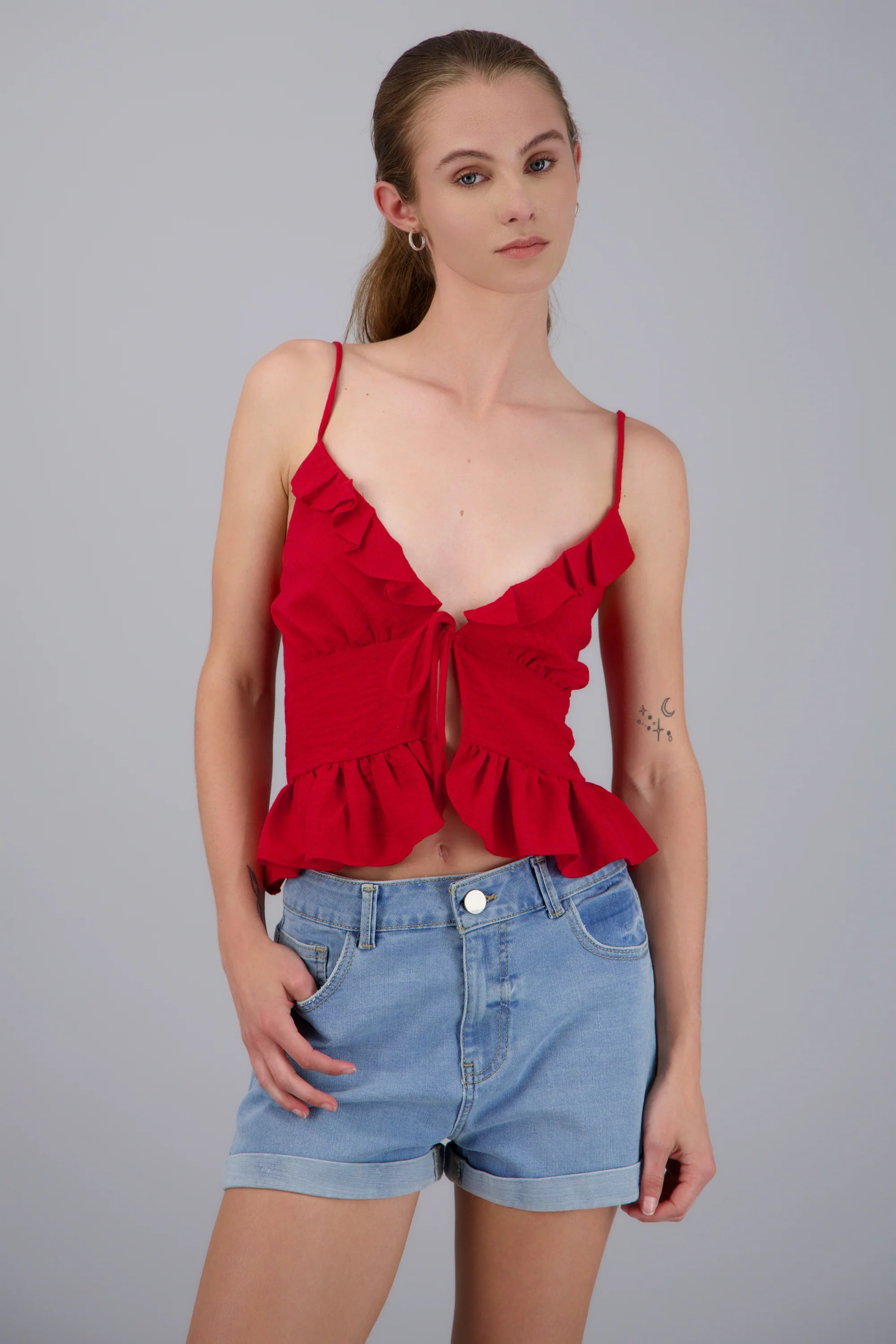 Blusa tirantes olan detalle moño
