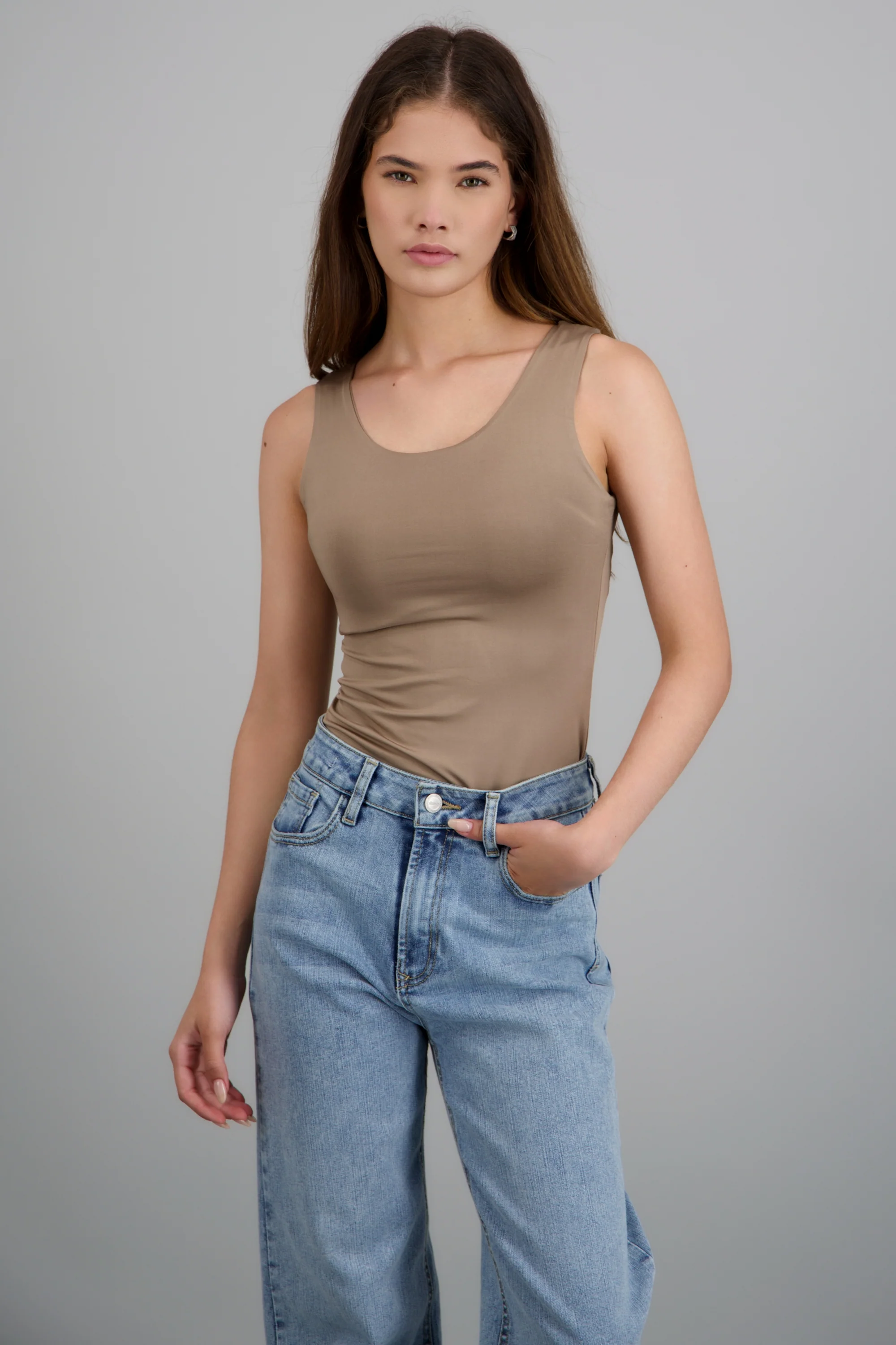 Body sin mangas cuello redondo