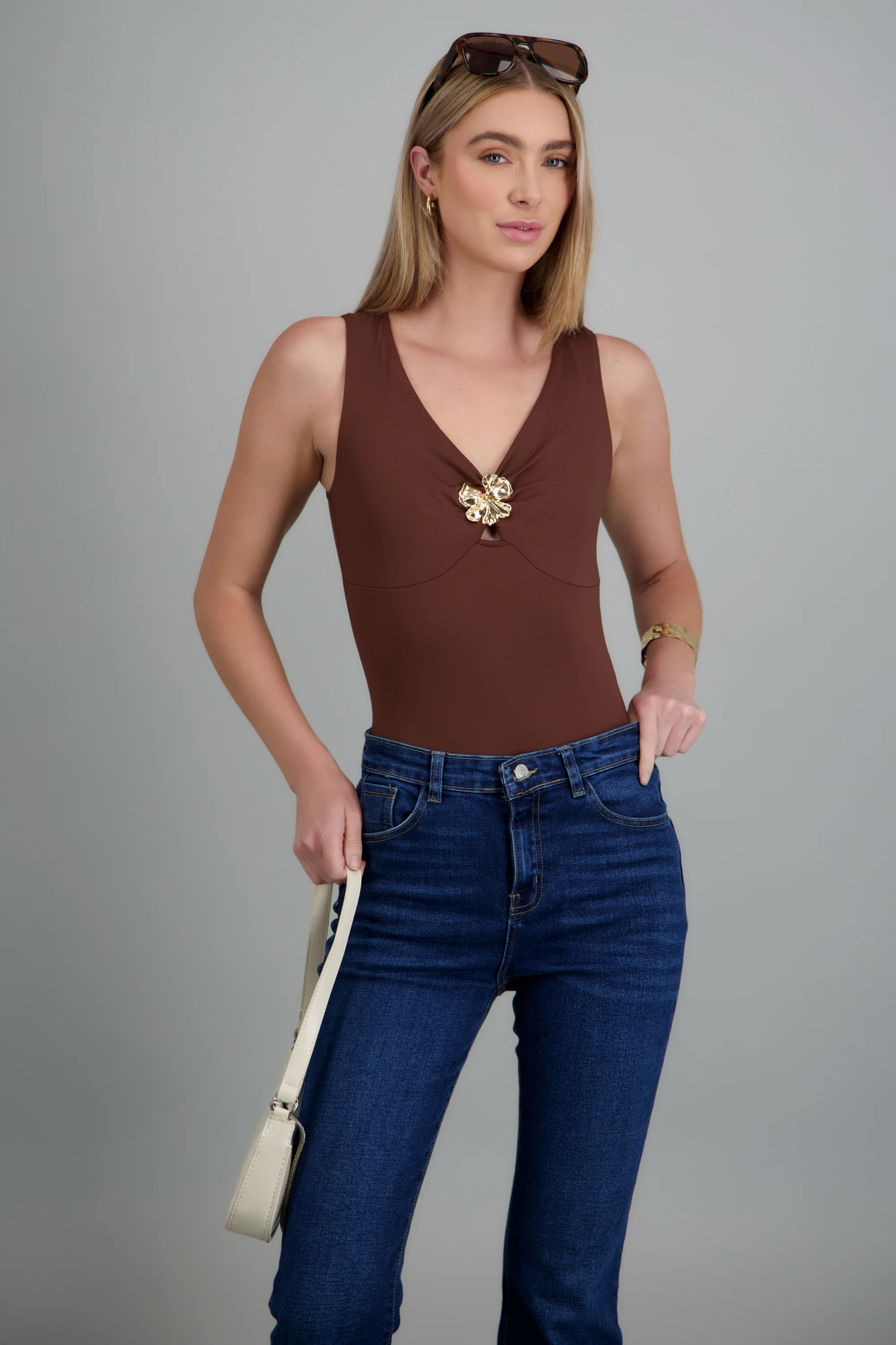 Bodysuit con detalle metalico flor - Image 3