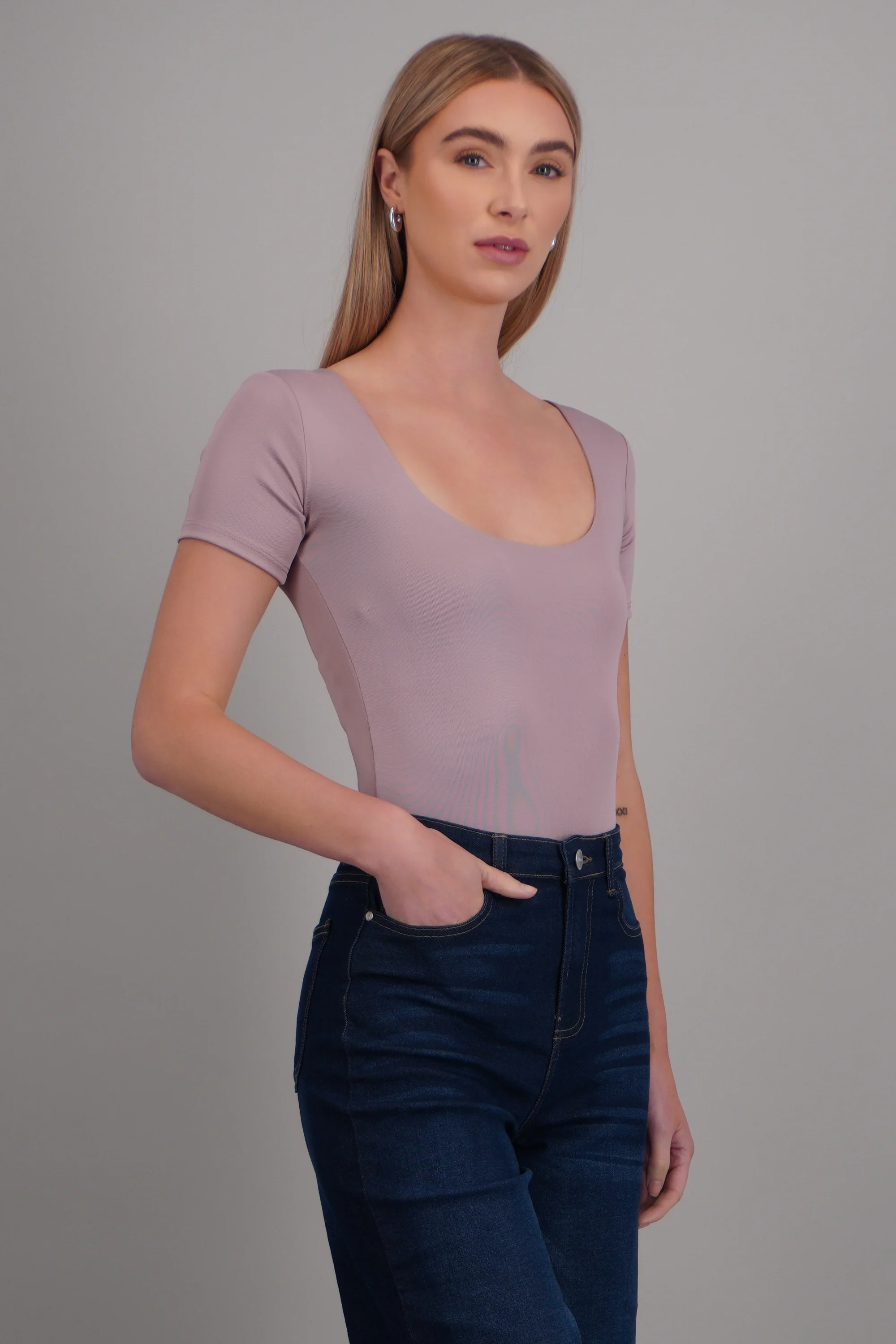 Bodysuit cuello cuadrado manga corta liso - Image 2