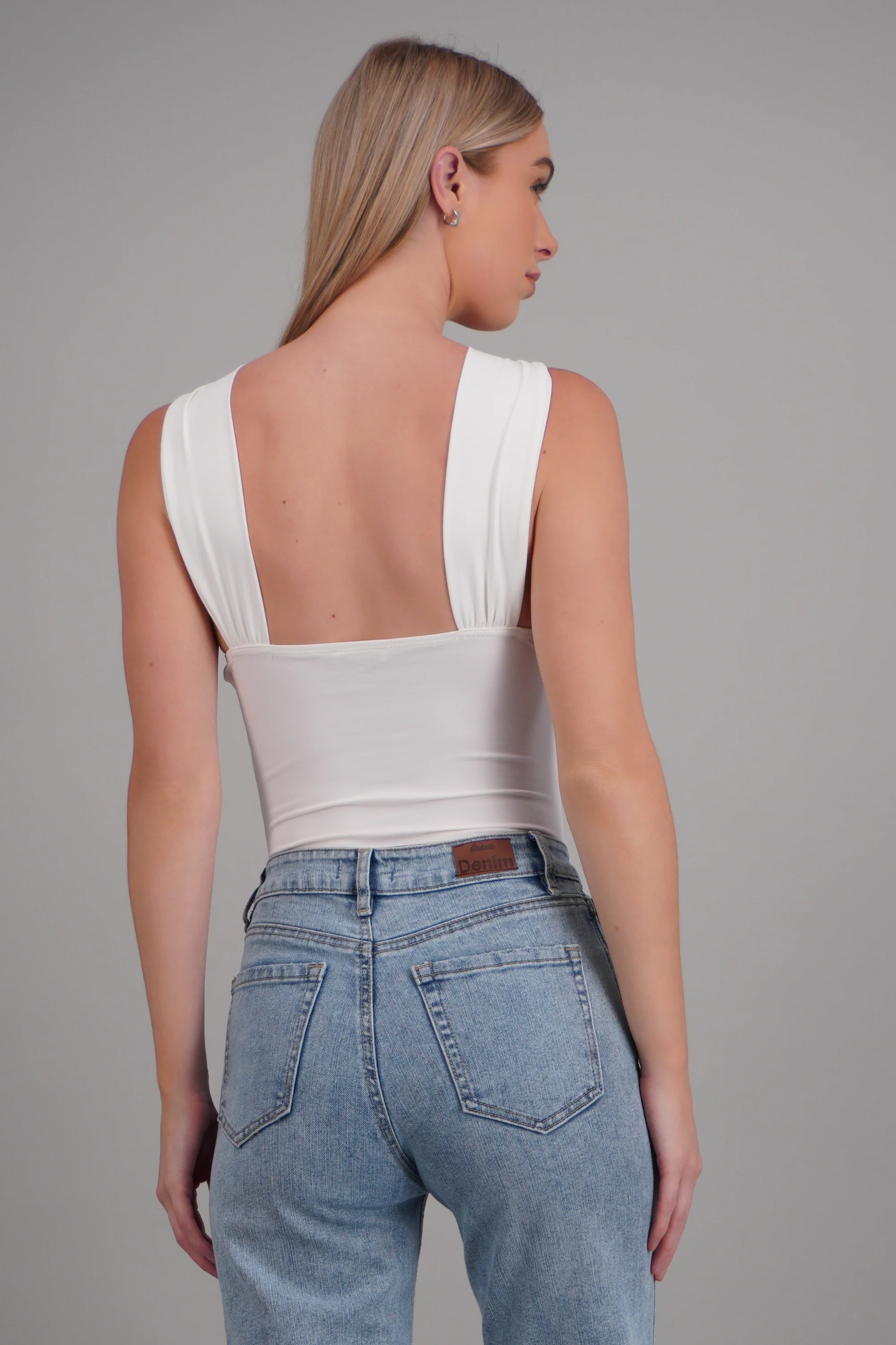 Bodysuit detalle herraje con abertura - Image 3