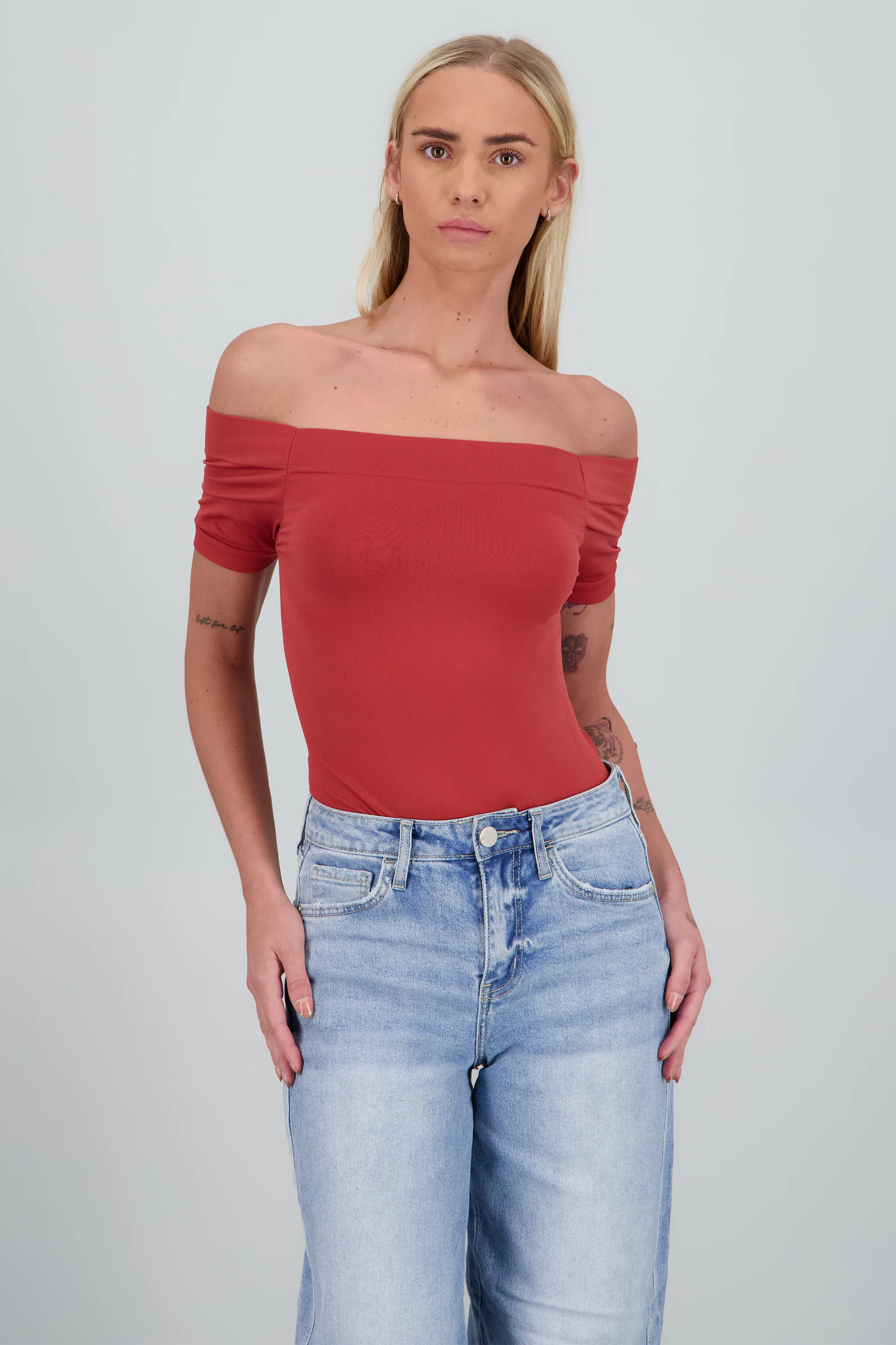 Bodysuit Liso Hombros Descubiertos