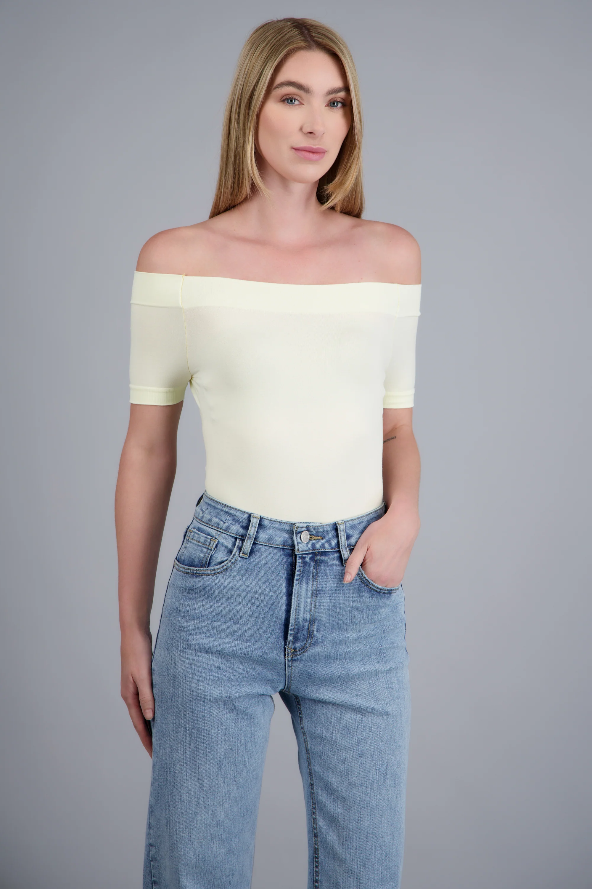 Bodysuit Liso Hombros Descubiertos