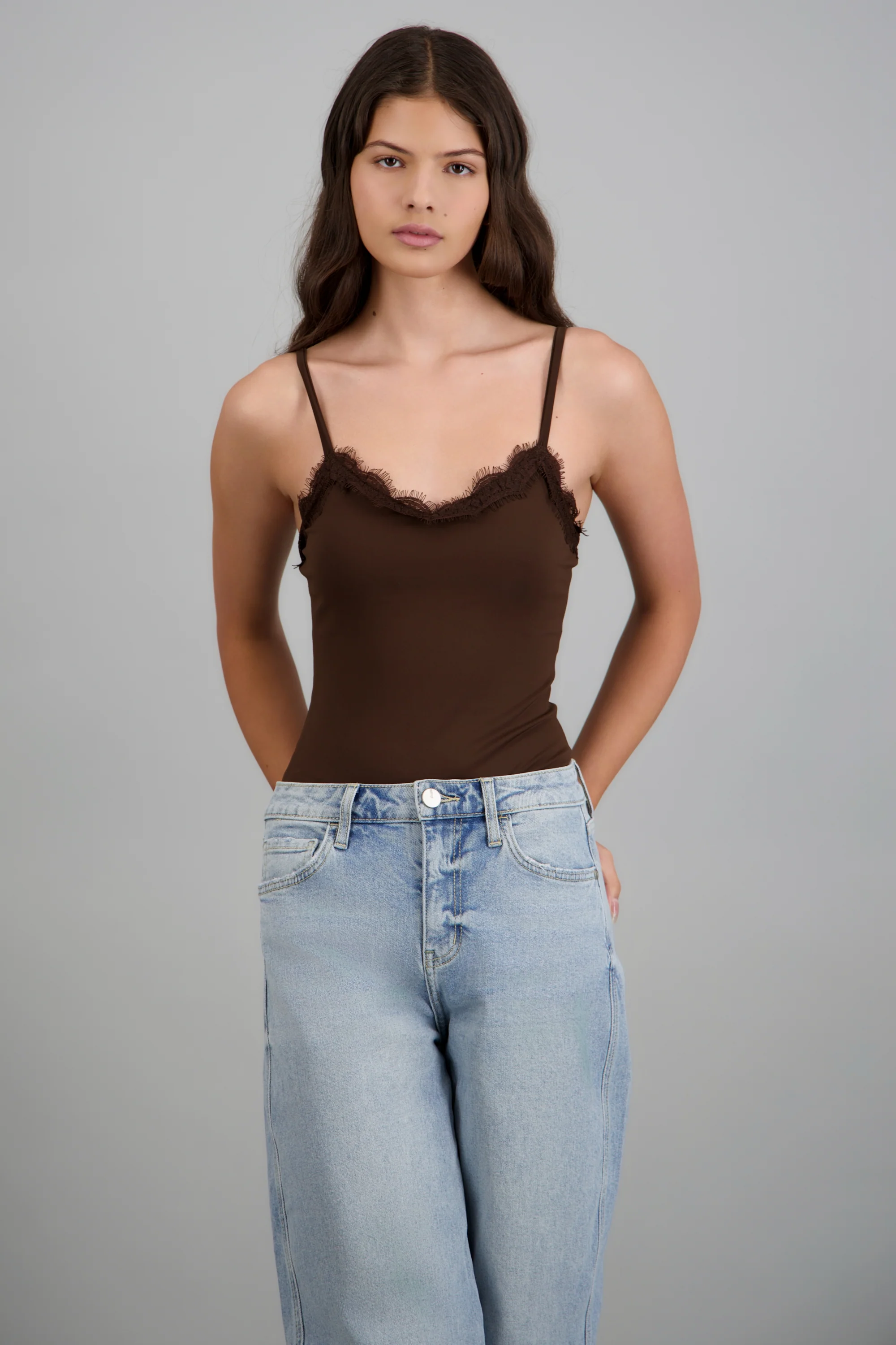 Bodysuit tirantes detalle encaje - Image 3
