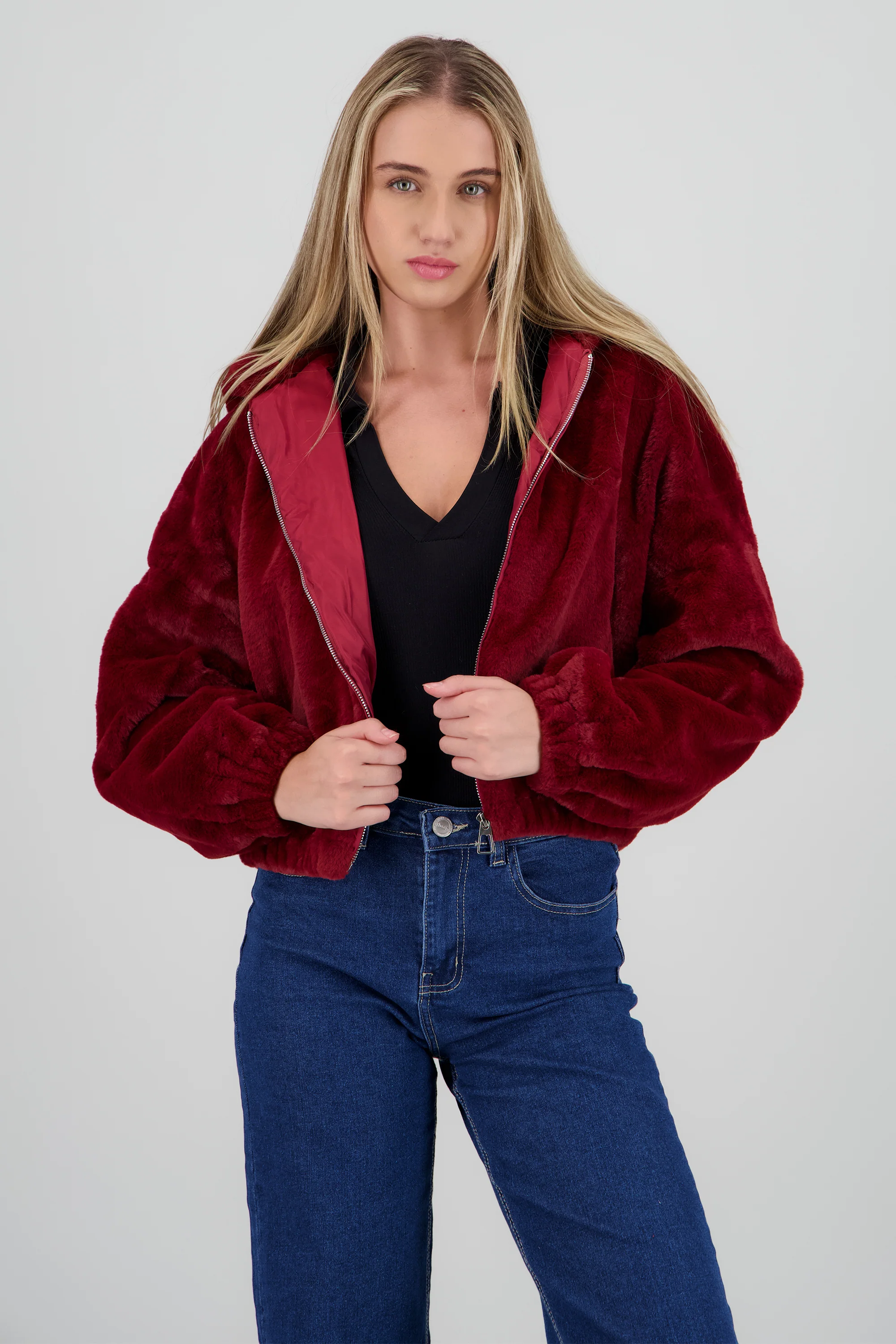 Bomber peluche con gorro