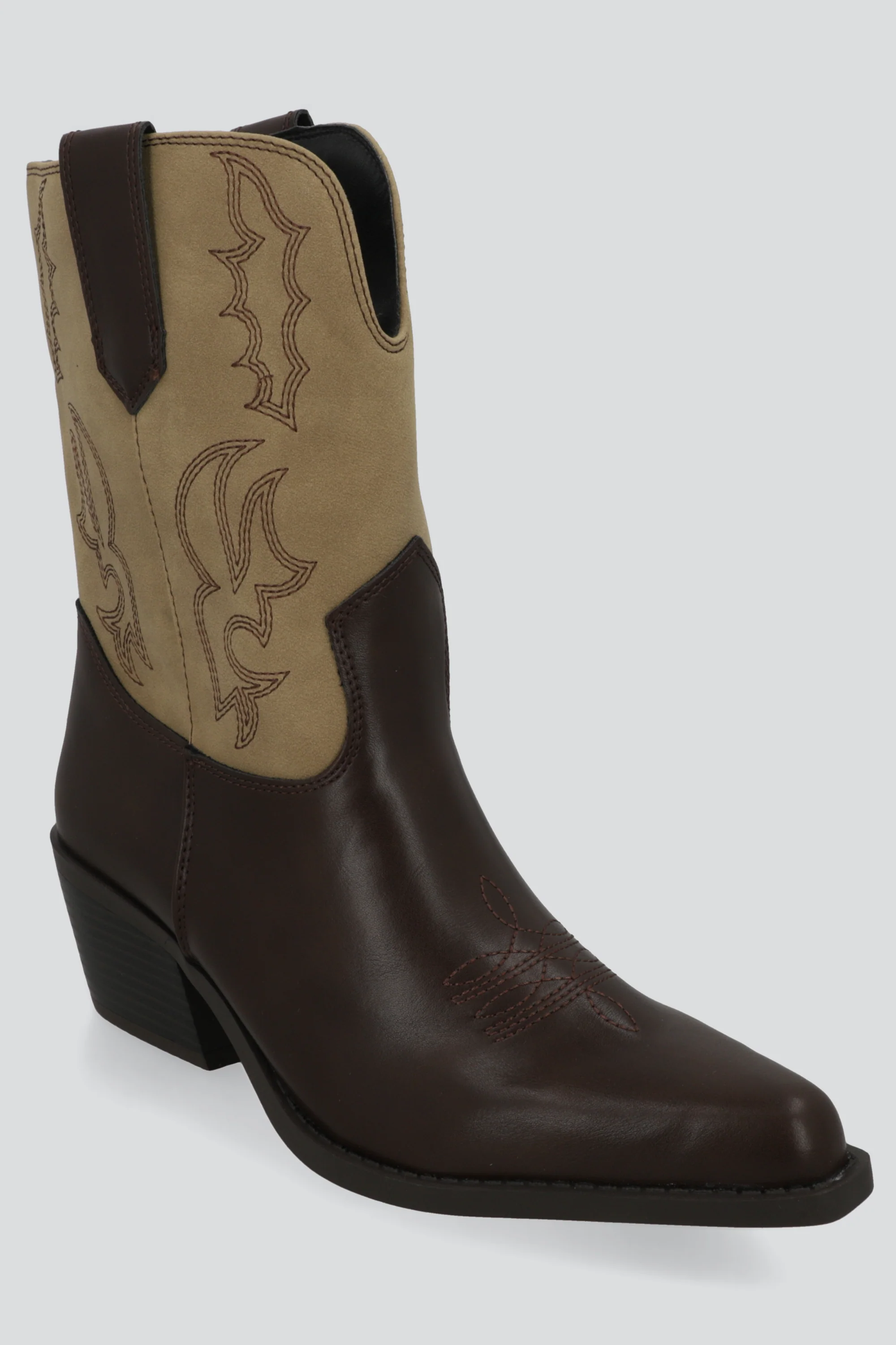 Bota vaquera bordada contrsaste - Image 5