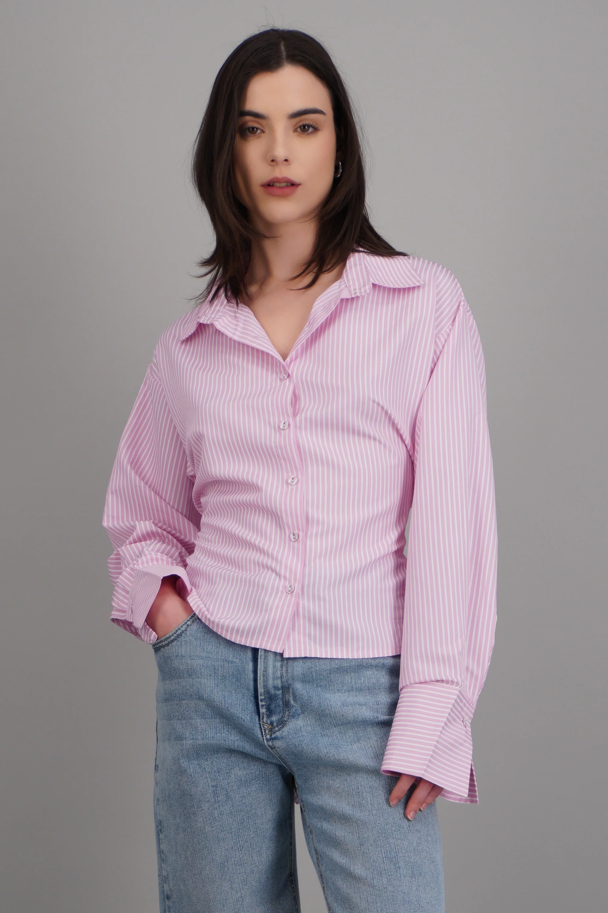 Camisa con amarre