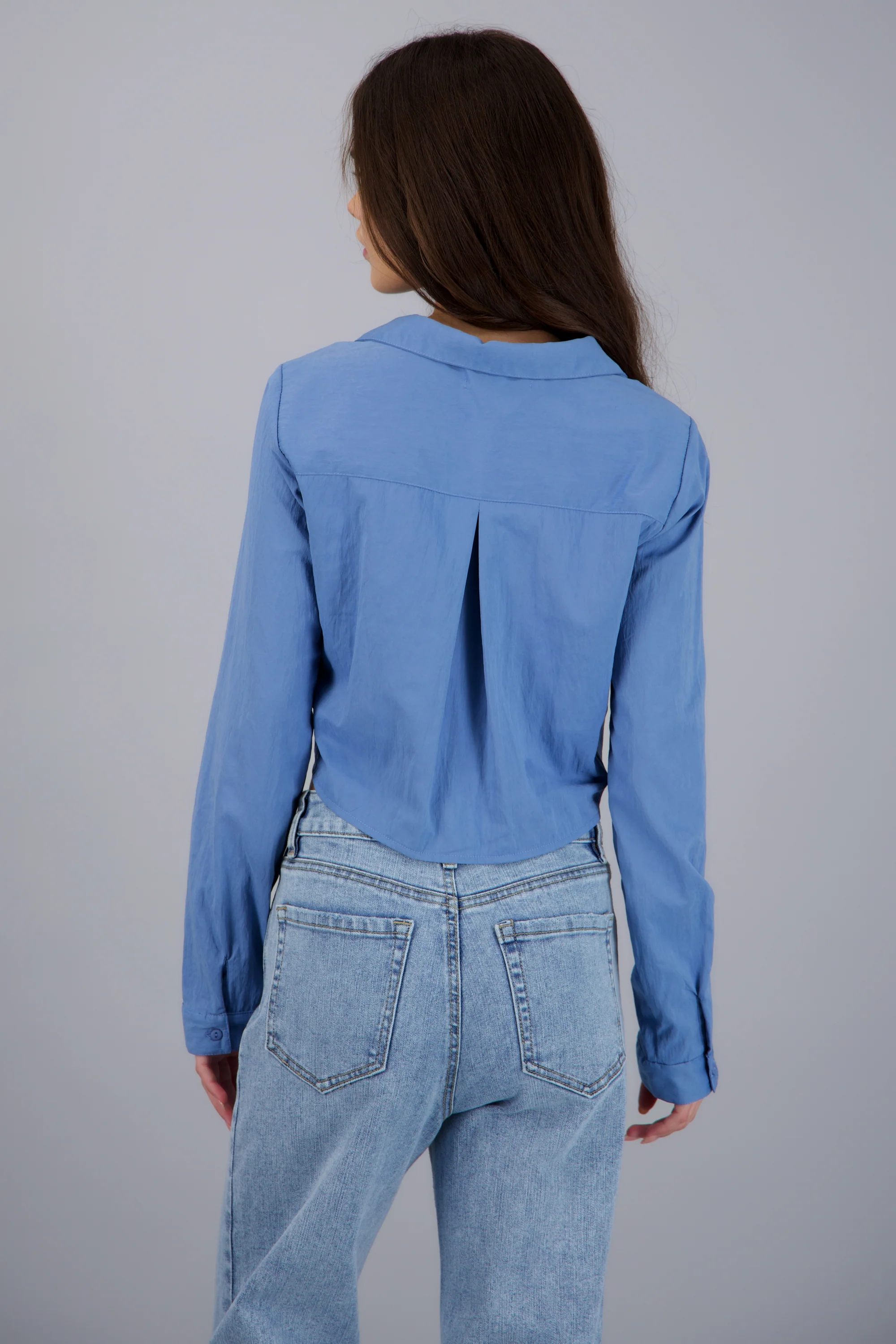 Camisa crop tela con textura - Image 4