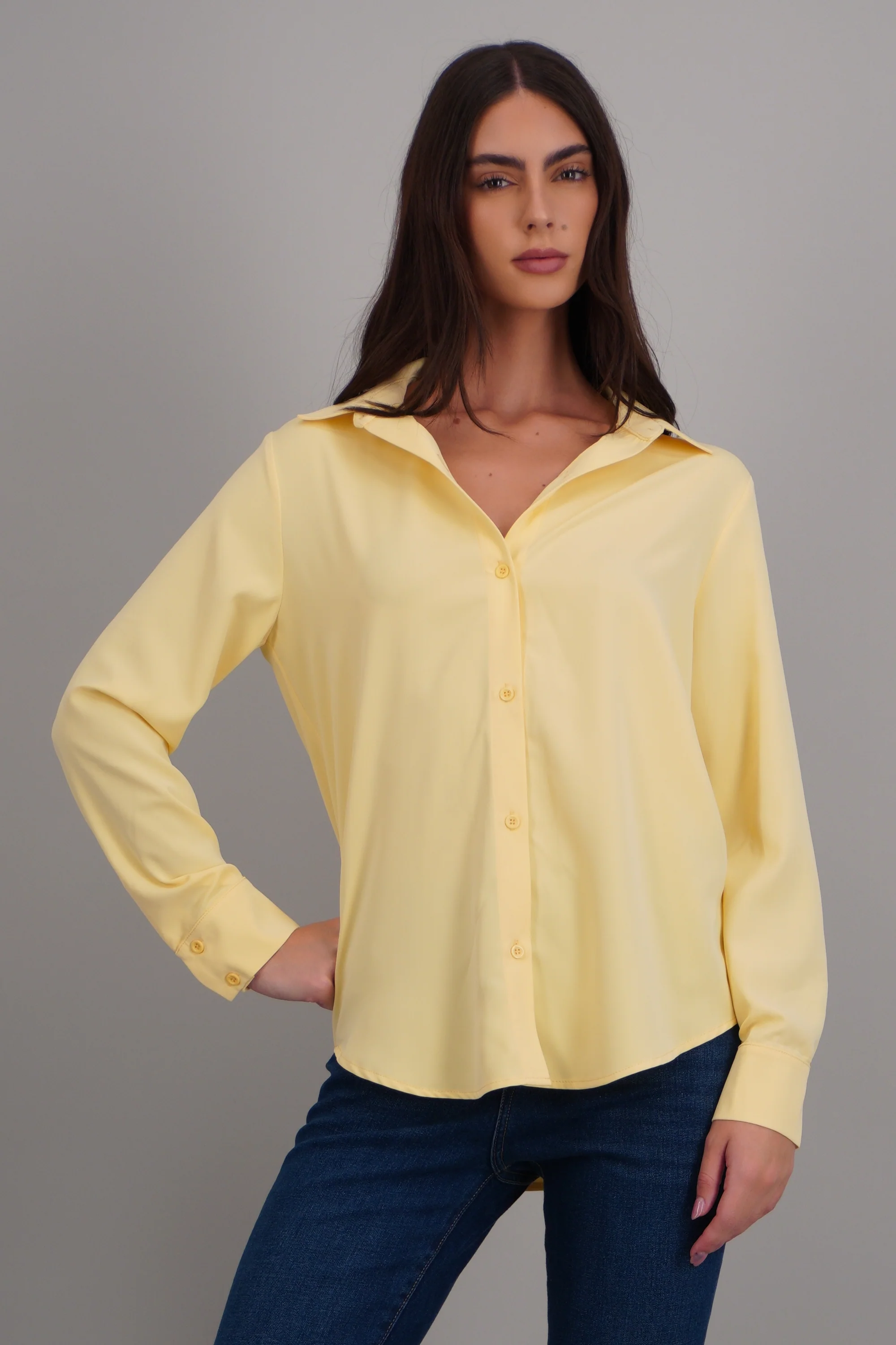 Camisa lisa manga larga botones - Image 3