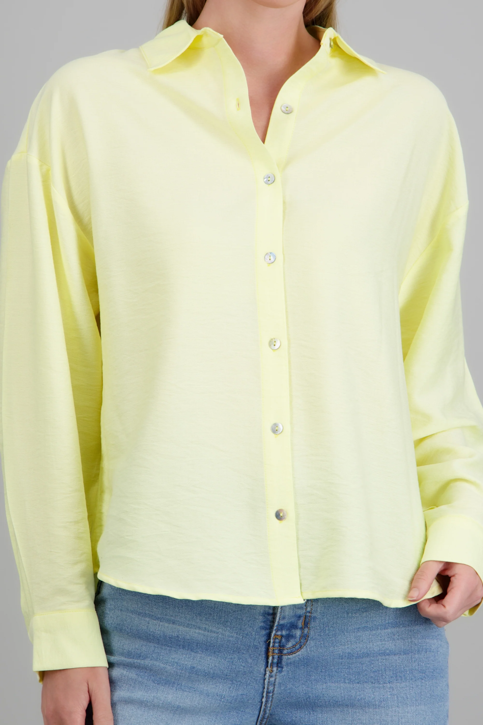 Camisa manga larga con botones - Image 5