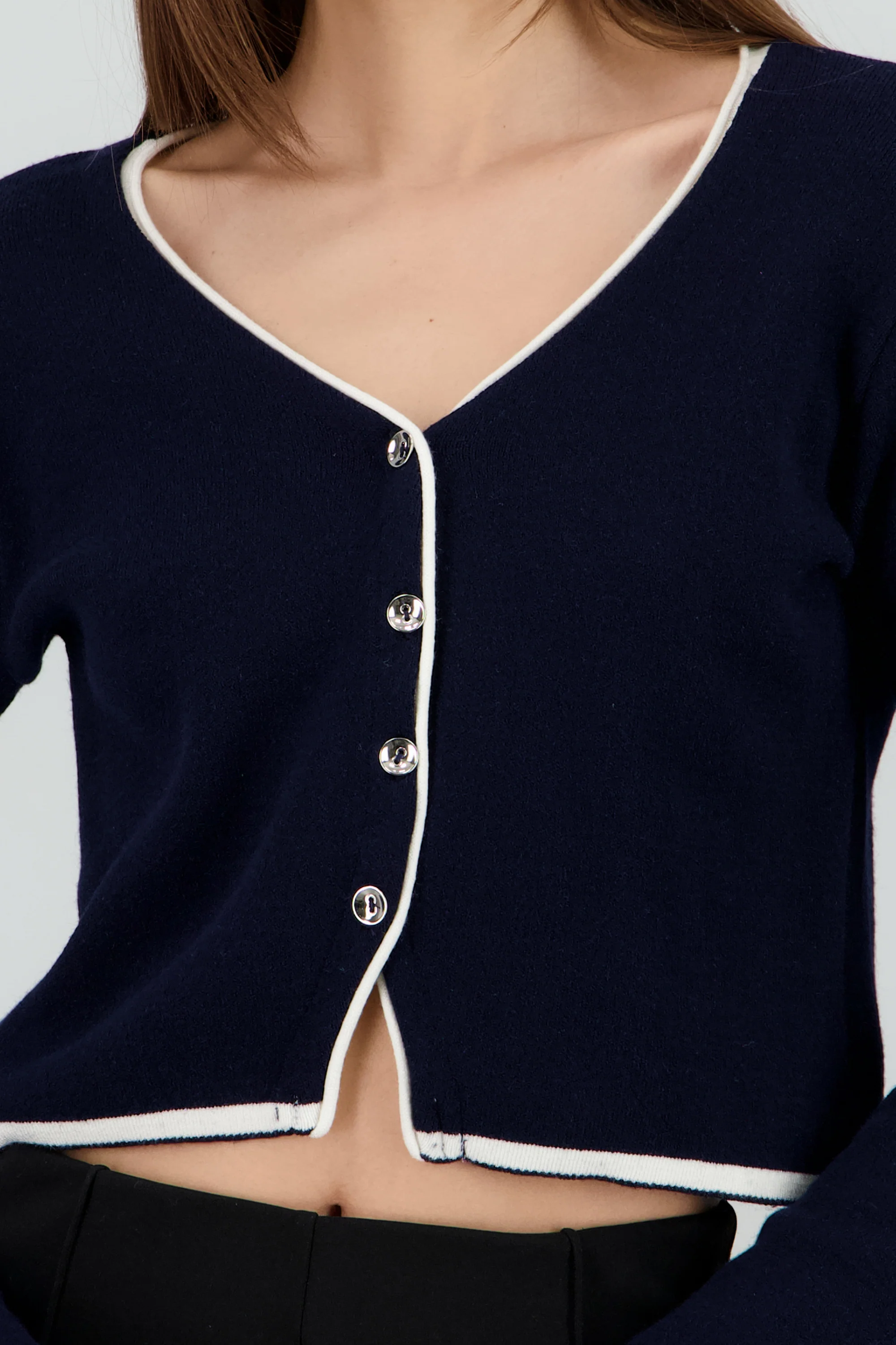 Cardigan botones detalle contraste - Image 5