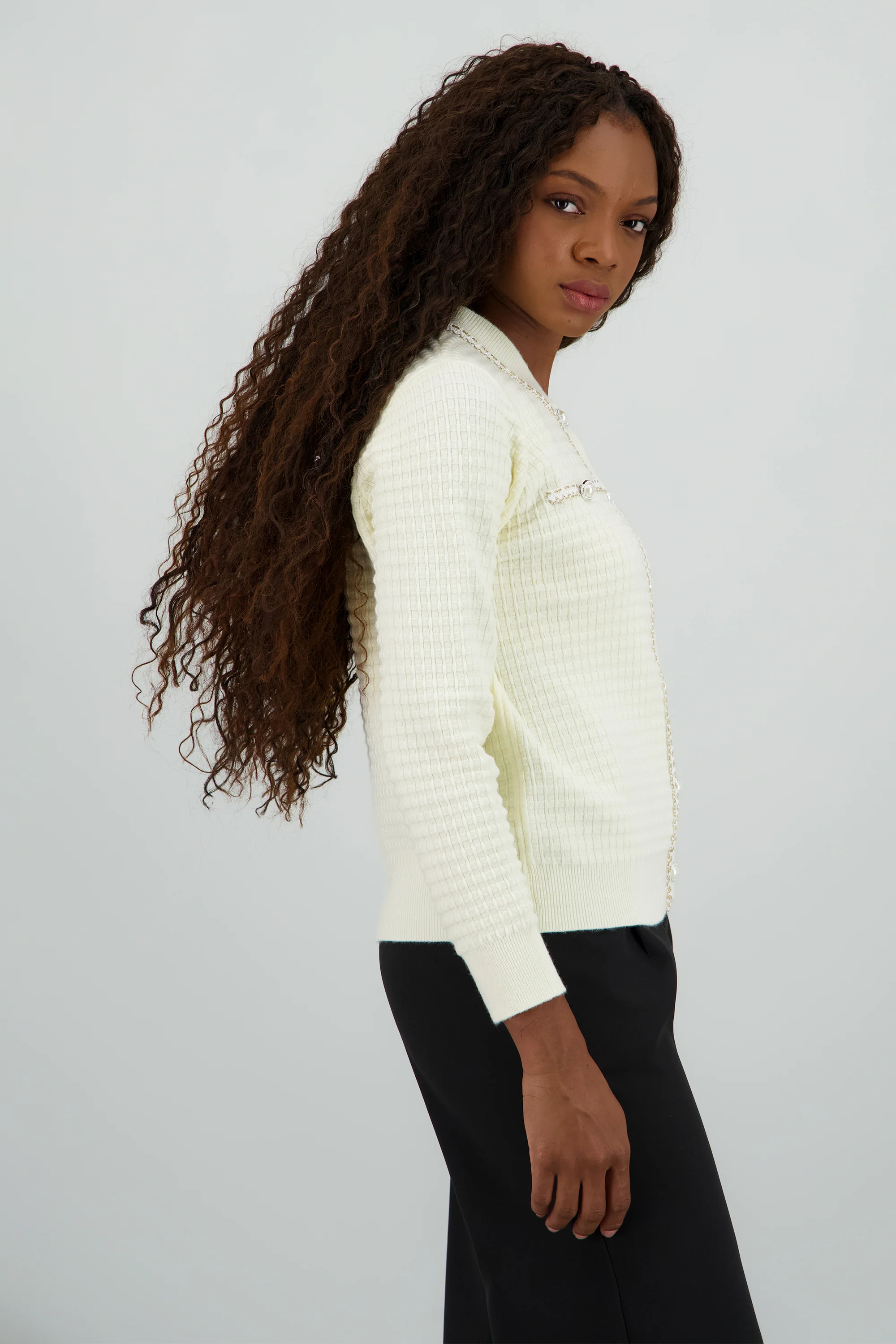Cardigan detalle boton perla - Image 3