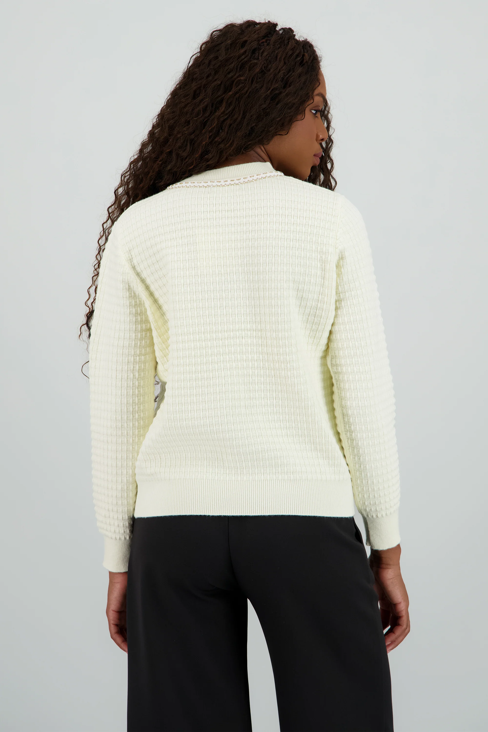 Cardigan detalle boton perla - Image 4
