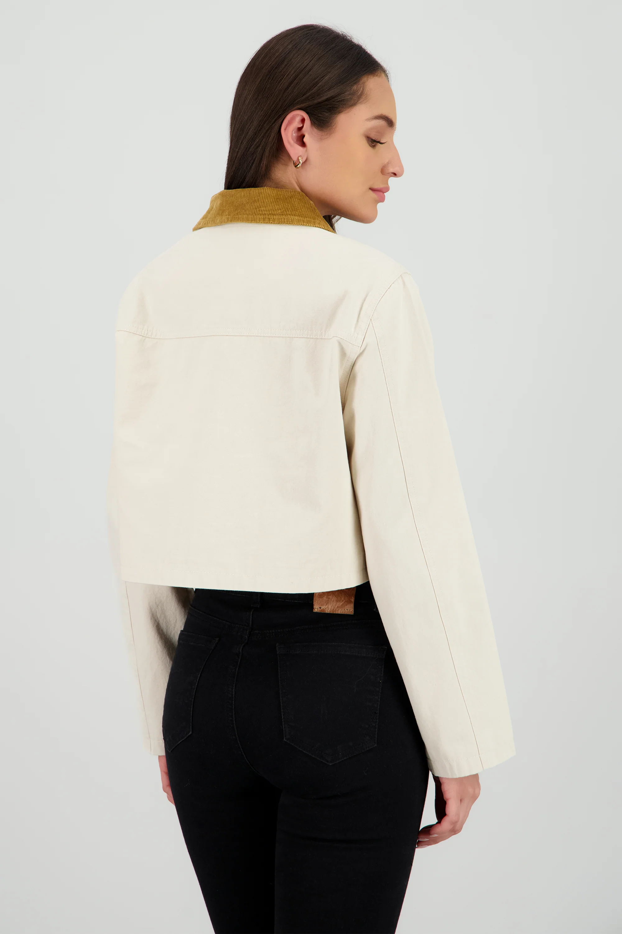 Chamarra corp cuello pana - Image 4