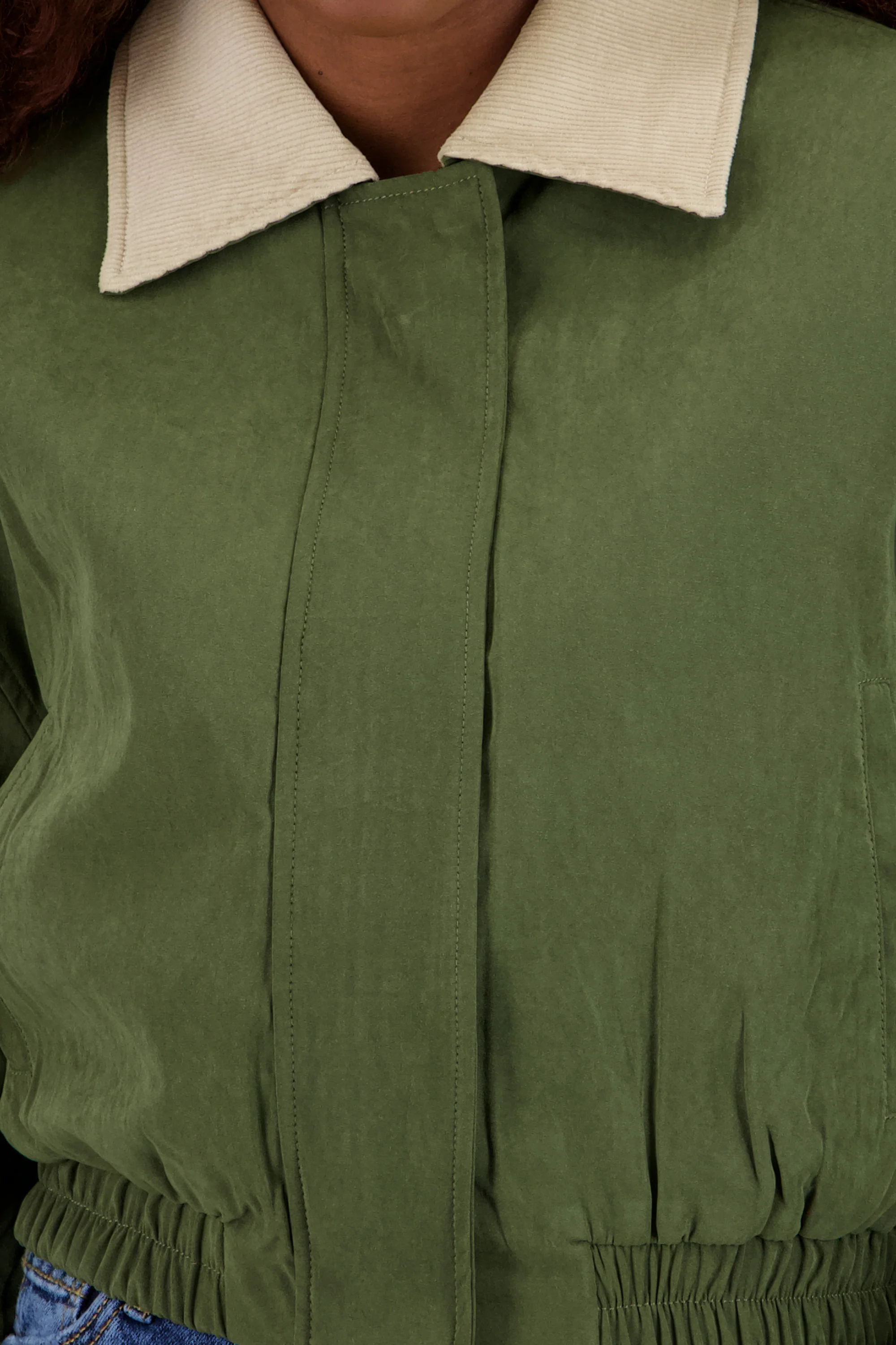 Chamarra de tacto suave con contraste de cuello - Image 5