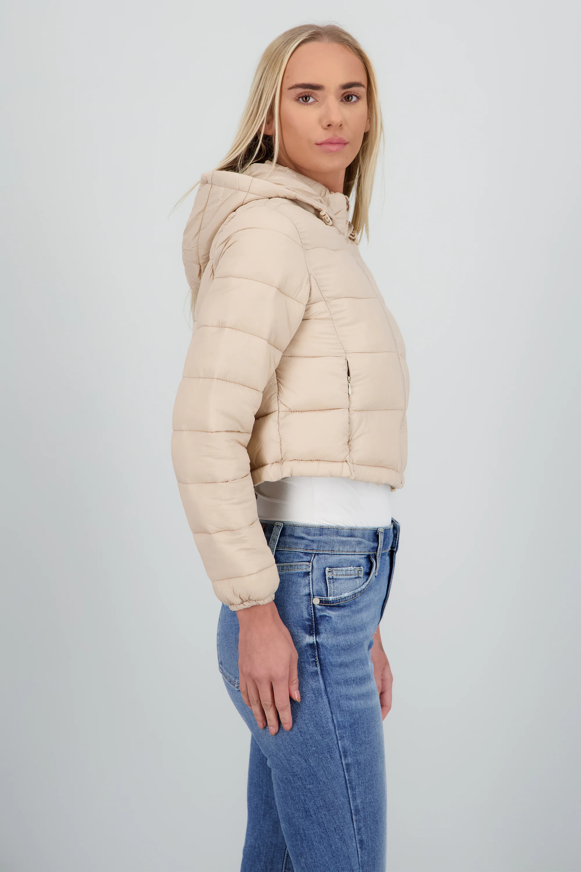 Chamarra puffer con gorro - Image 3