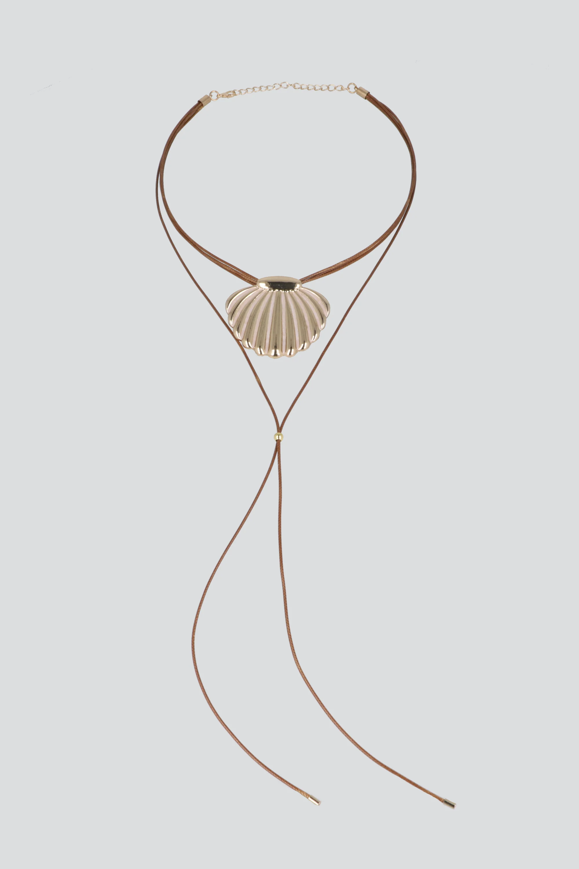 COLLAR CUERDA CONCHA ESMALTE