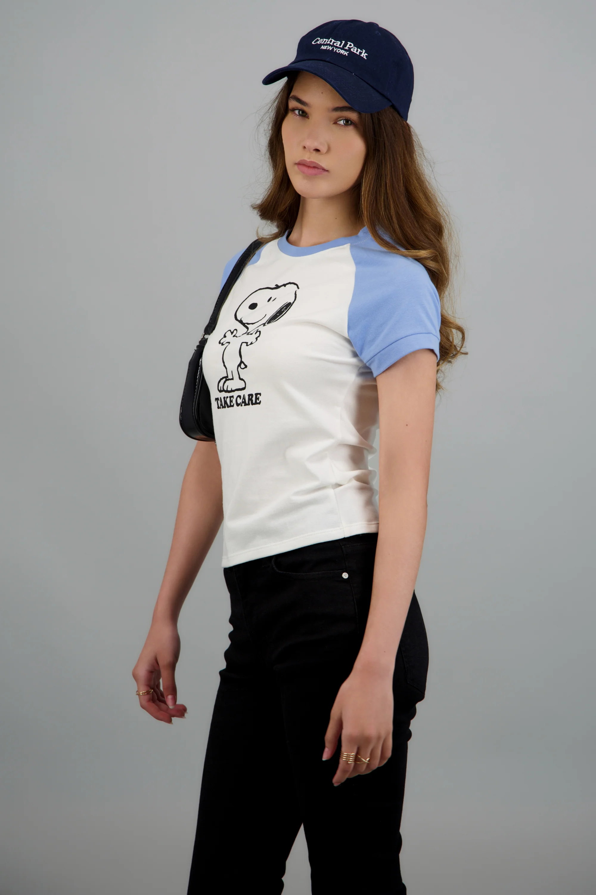 Crop Snoopy manga corta Contrastes - Image 2