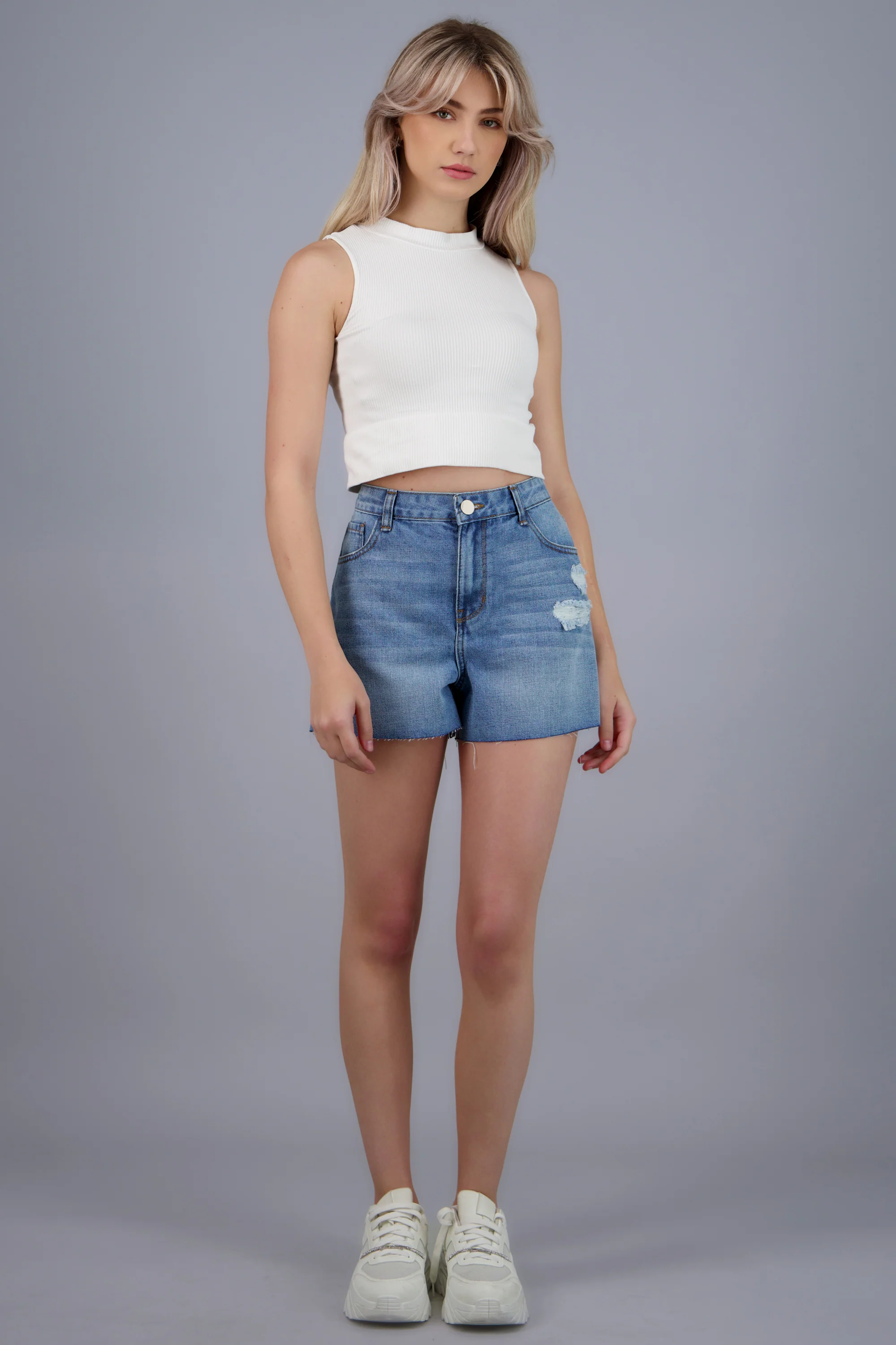 Denim shorts mini destrucción - Image 2