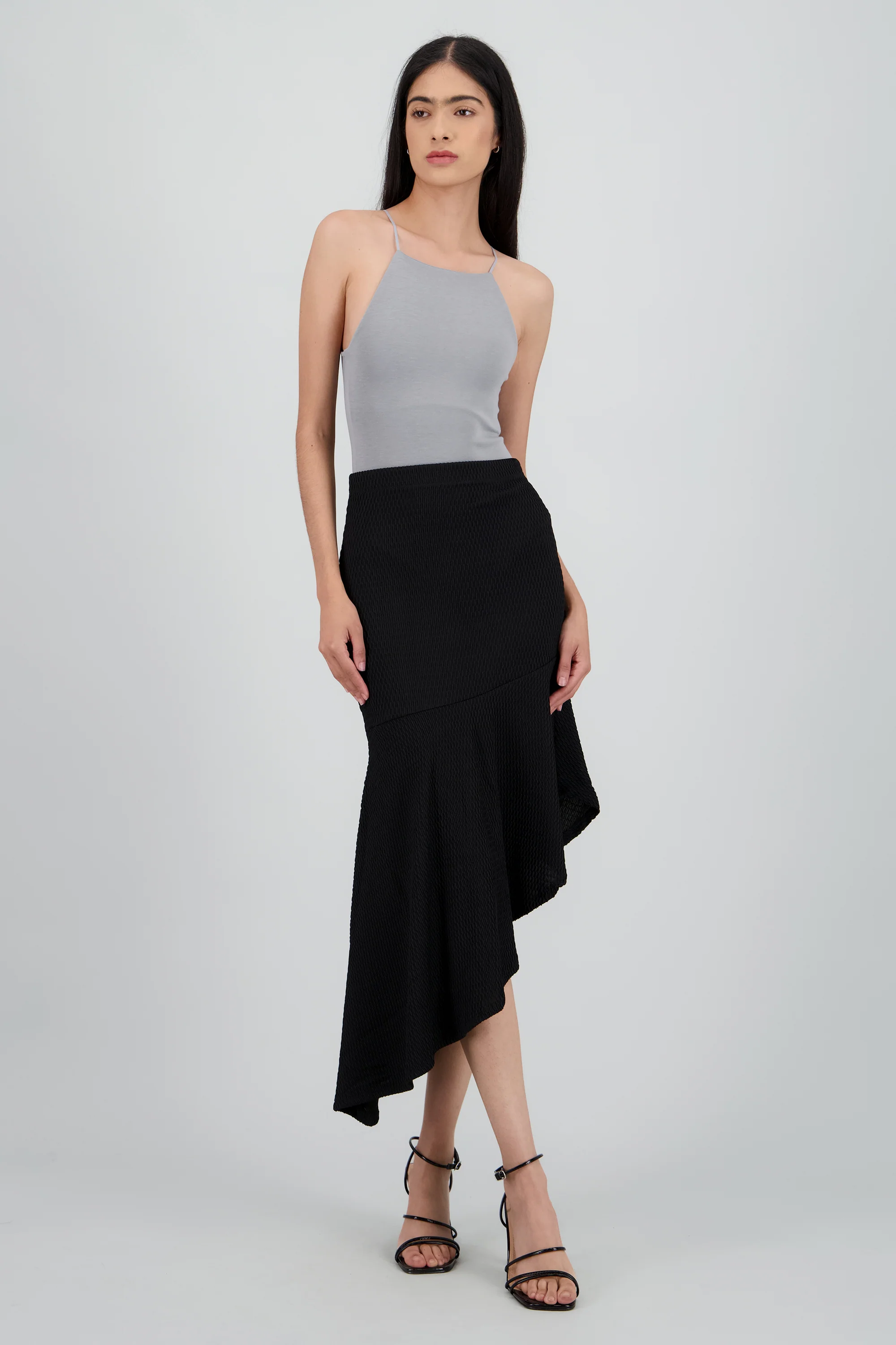 Falda asimetrica con corte textura