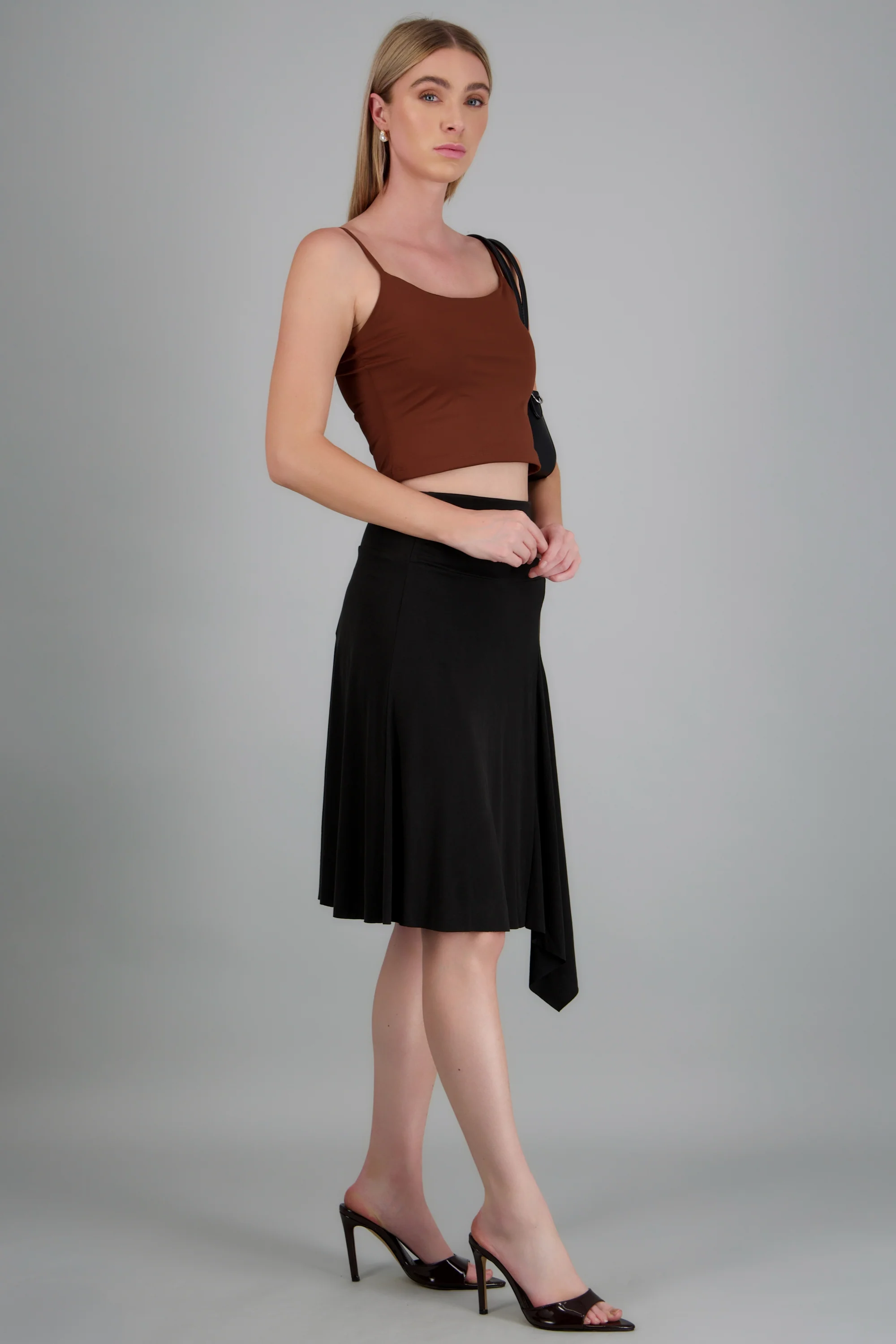 Falda asimétrica midi - Image 3
