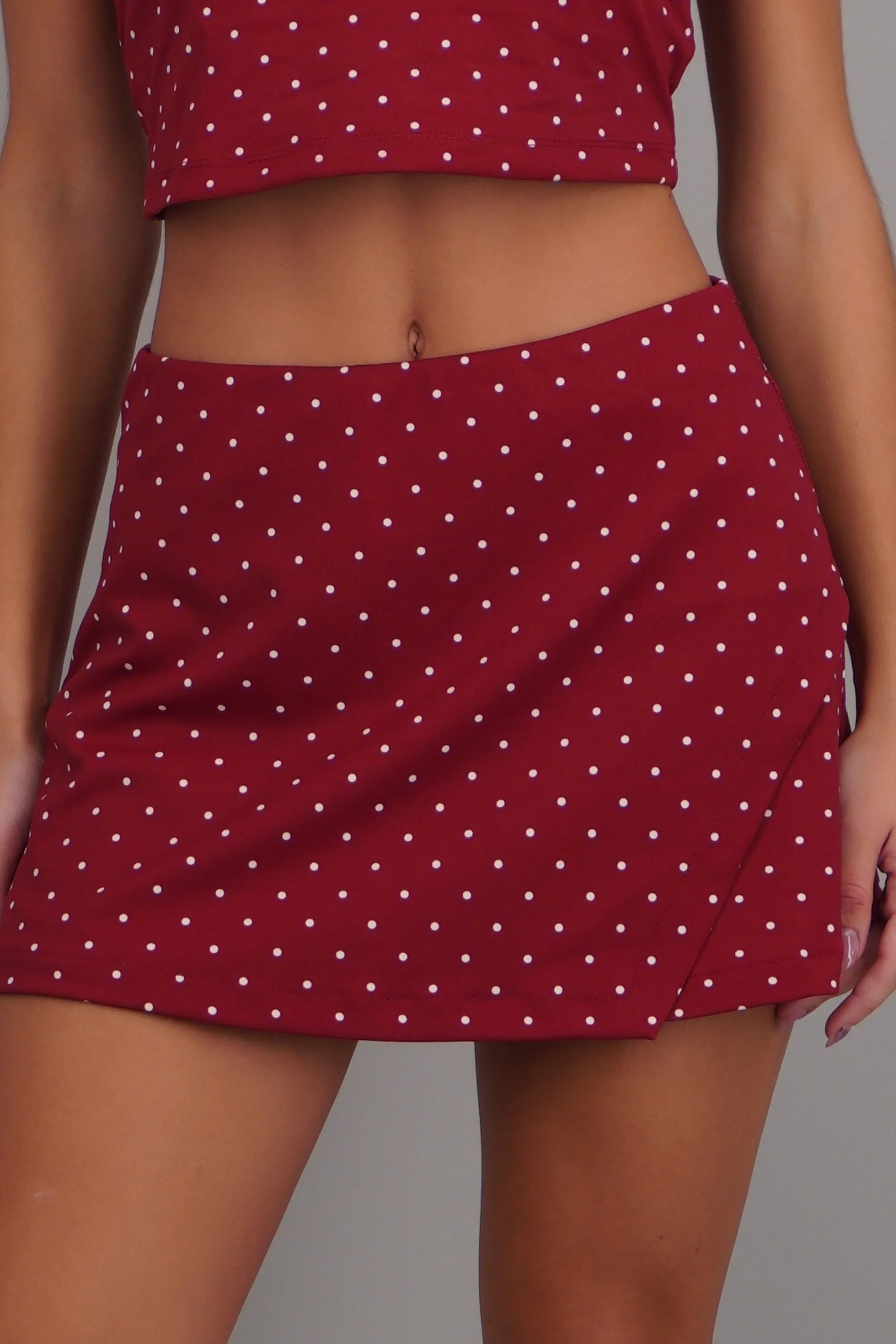 Falda deportiva con short polka dots - Image 5
