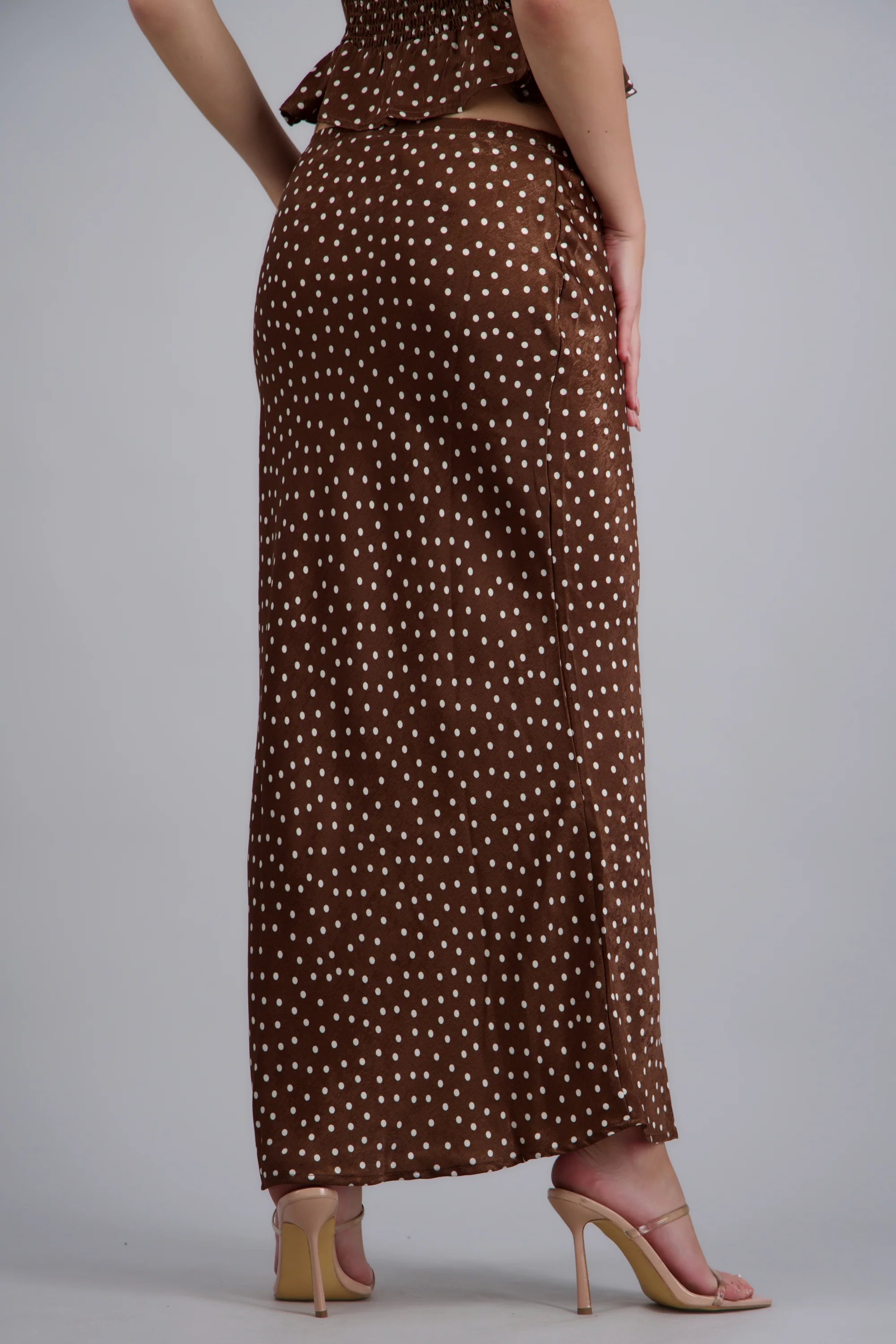 Falda maxi satinada polka dots - Image 4