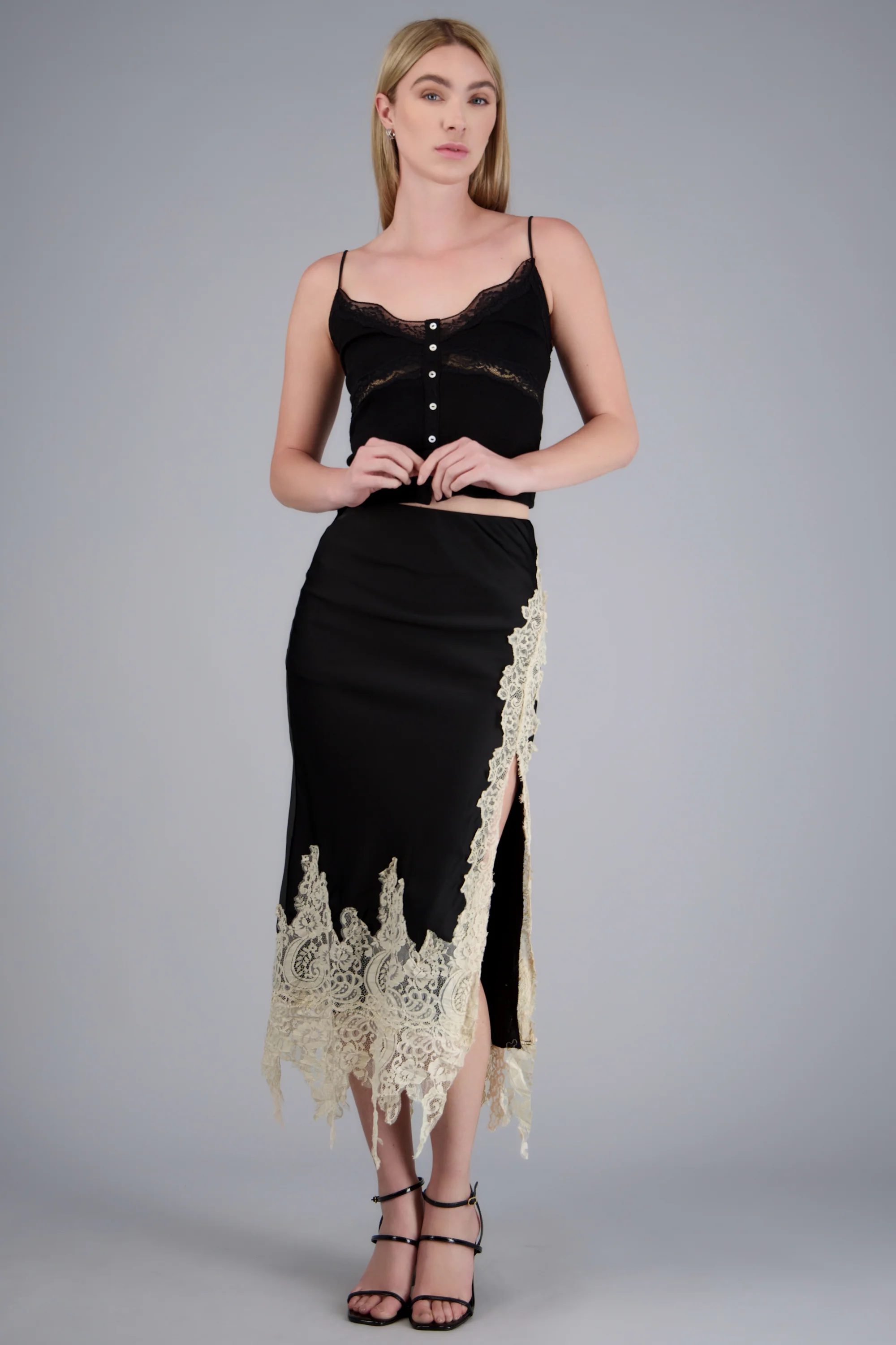 Falda midi satin detalle encaje