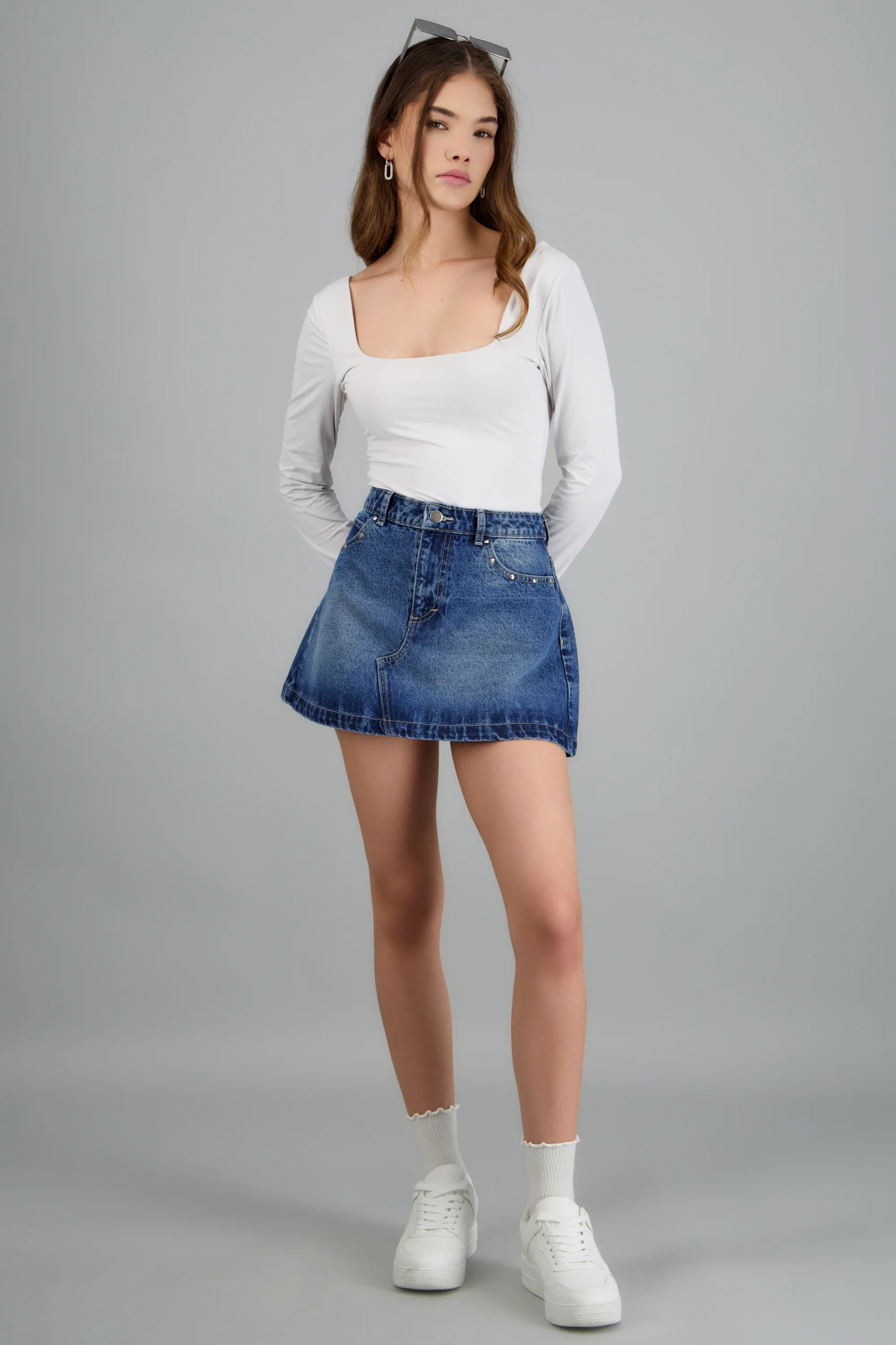 Flada denim corte a remaches - Image 3