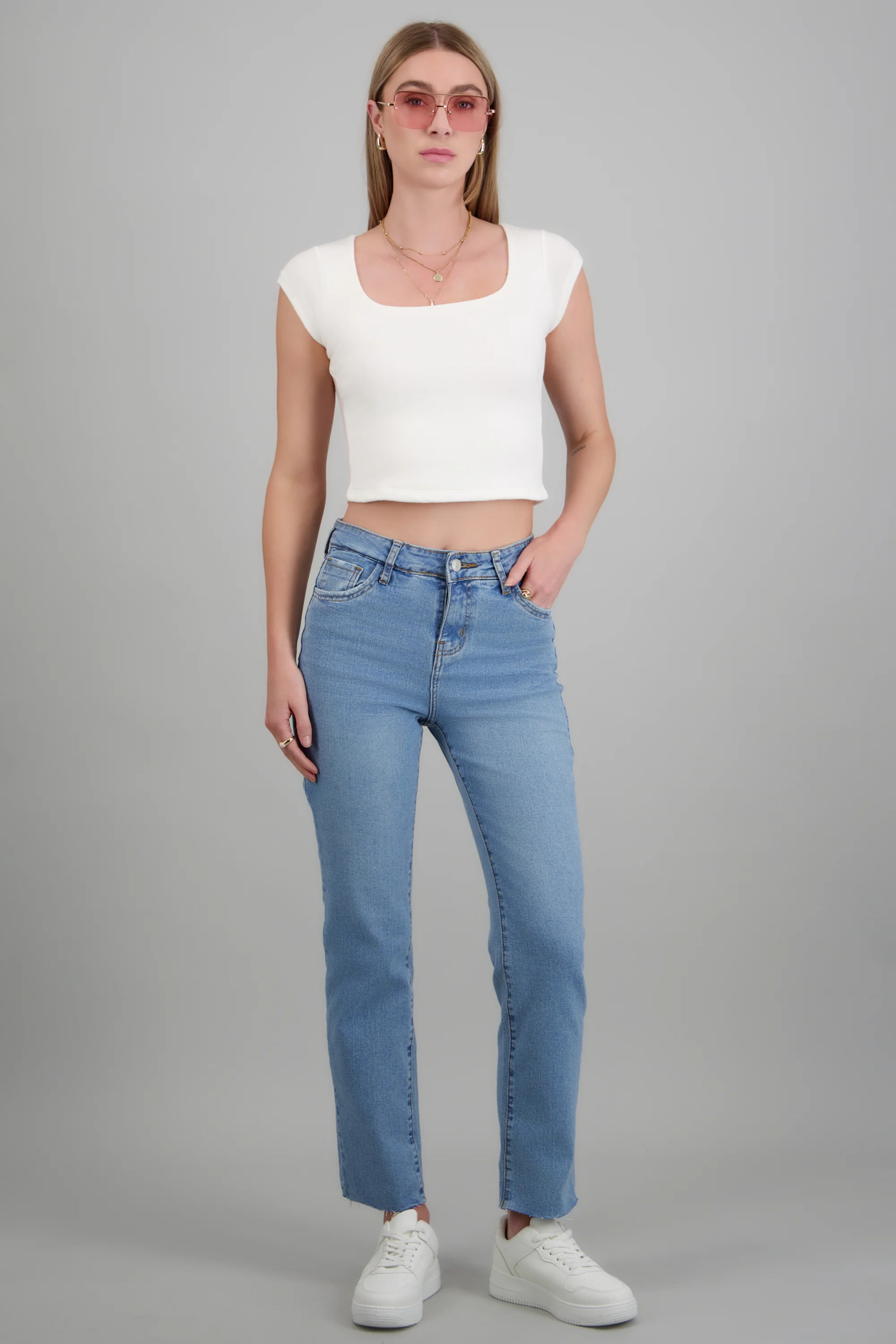 Jeans straight al corte