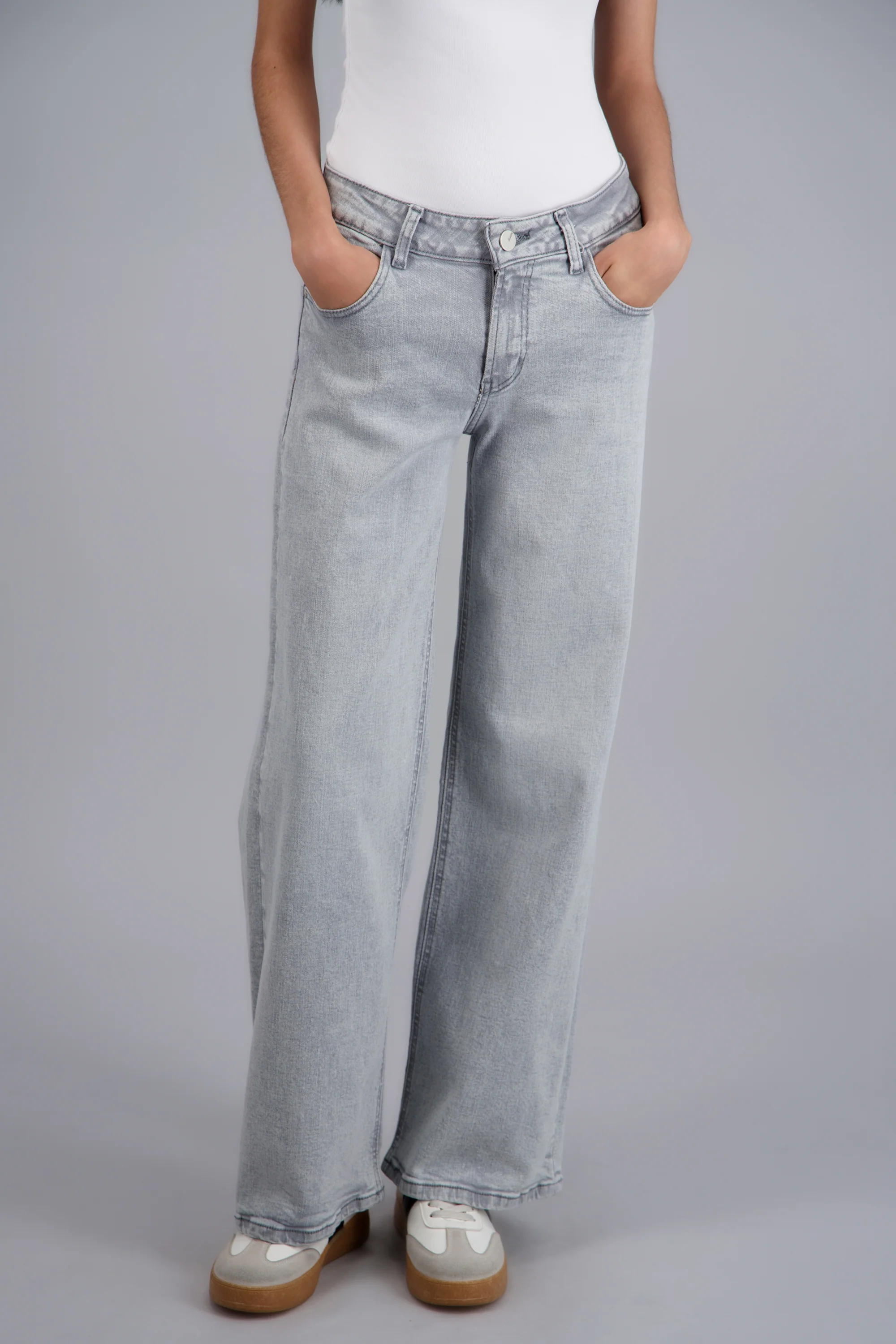 Jeans wide leg cintura baja deslavado - Image 2