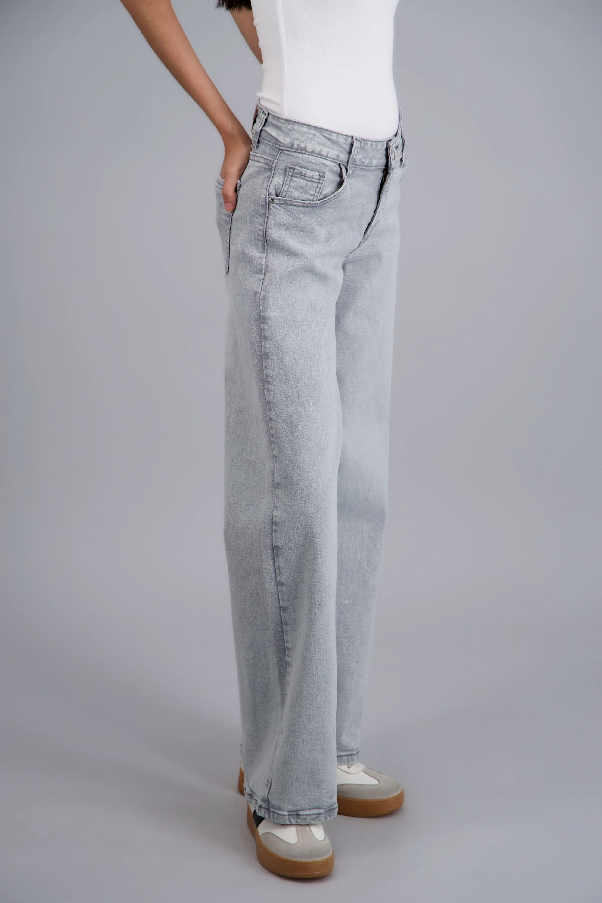 Jeans wide leg cintura baja deslavado - Image 4