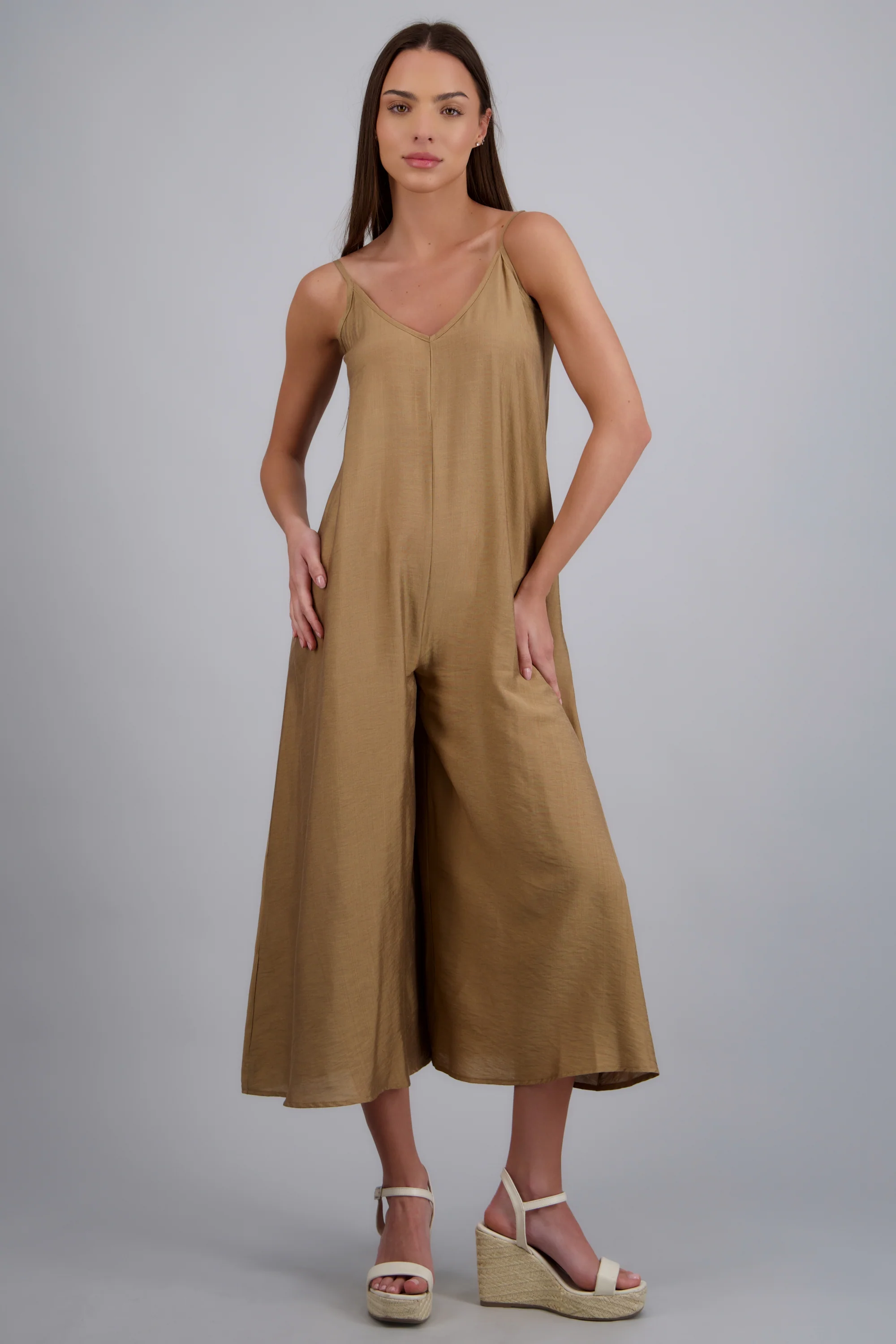 Jumpsuit fluido con bolsas - Image 2