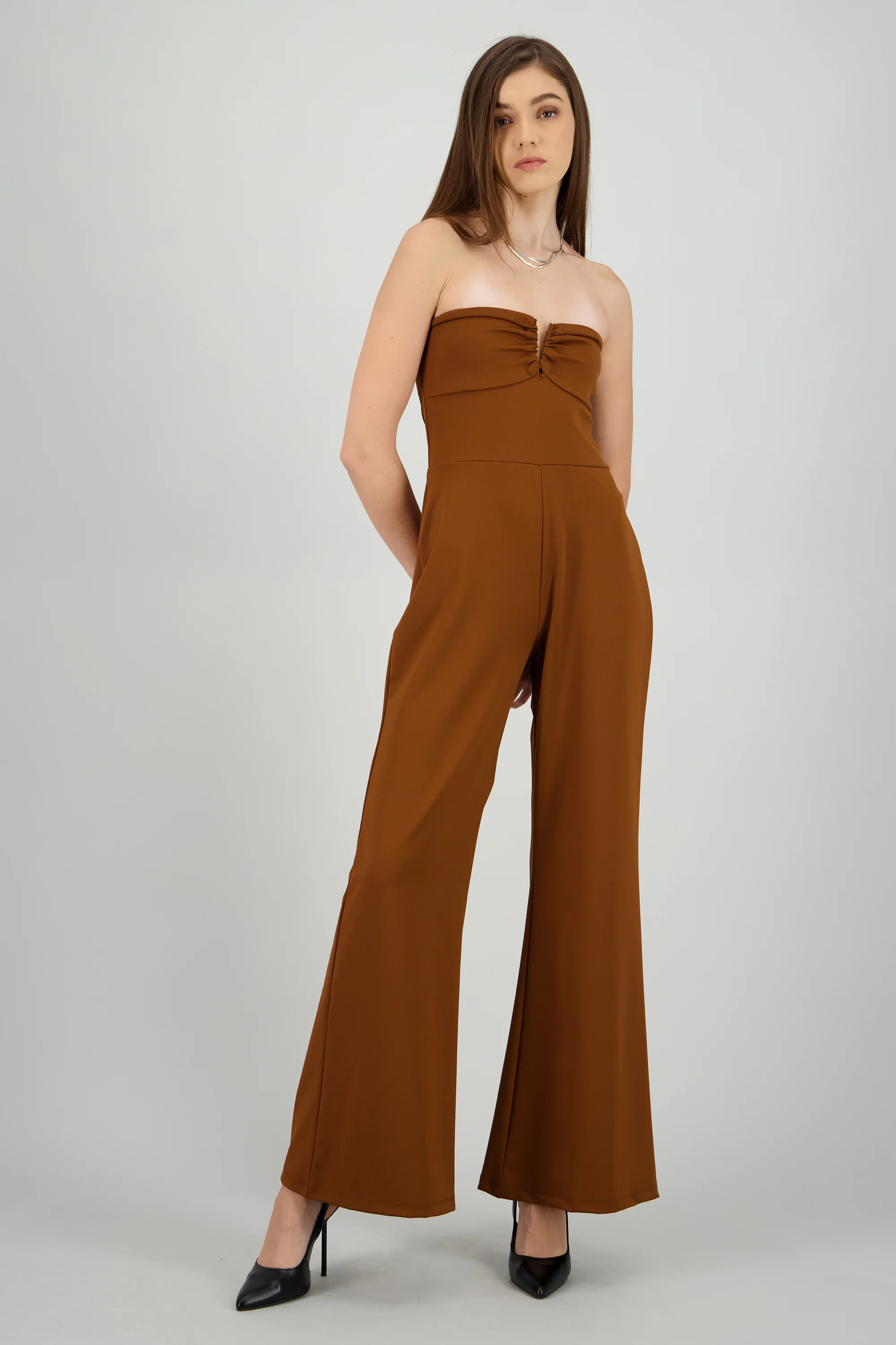 Jumpsuit strapless detalle fruncido