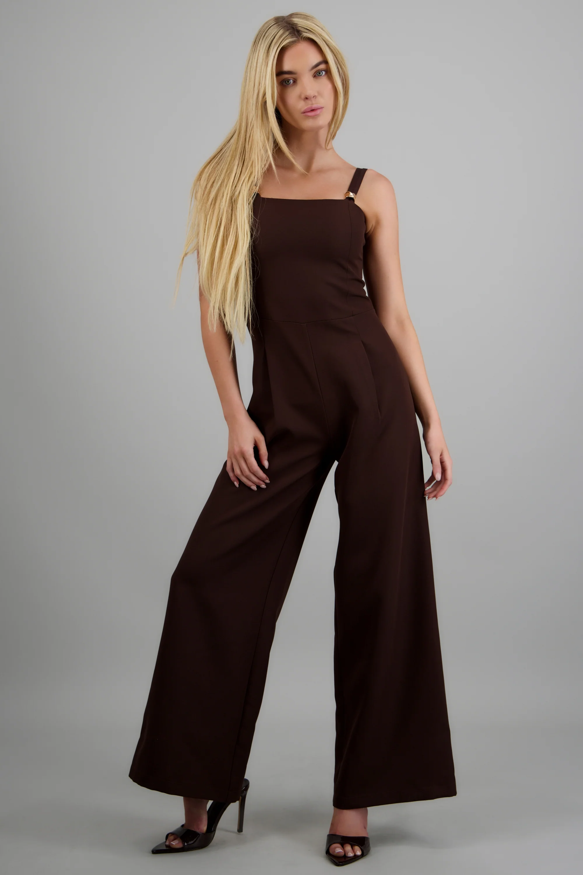 Jumpsuit tirantes detalle accesorio - Image 3
