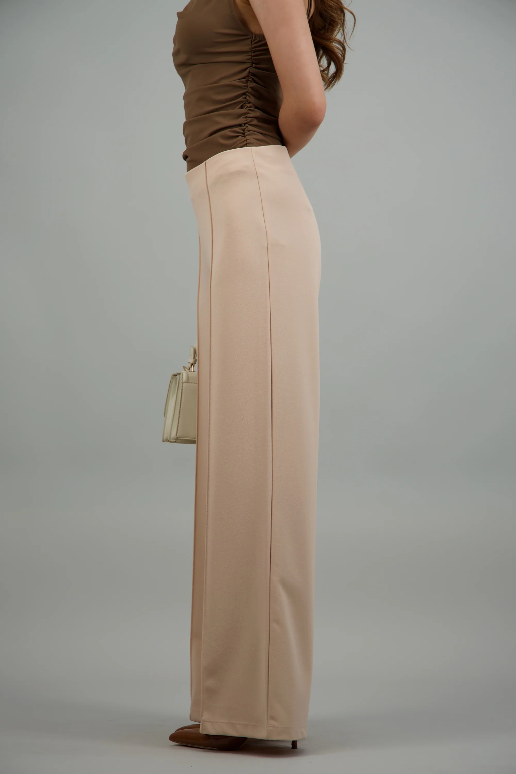 Pantalo amplio costura frontal - Image 2