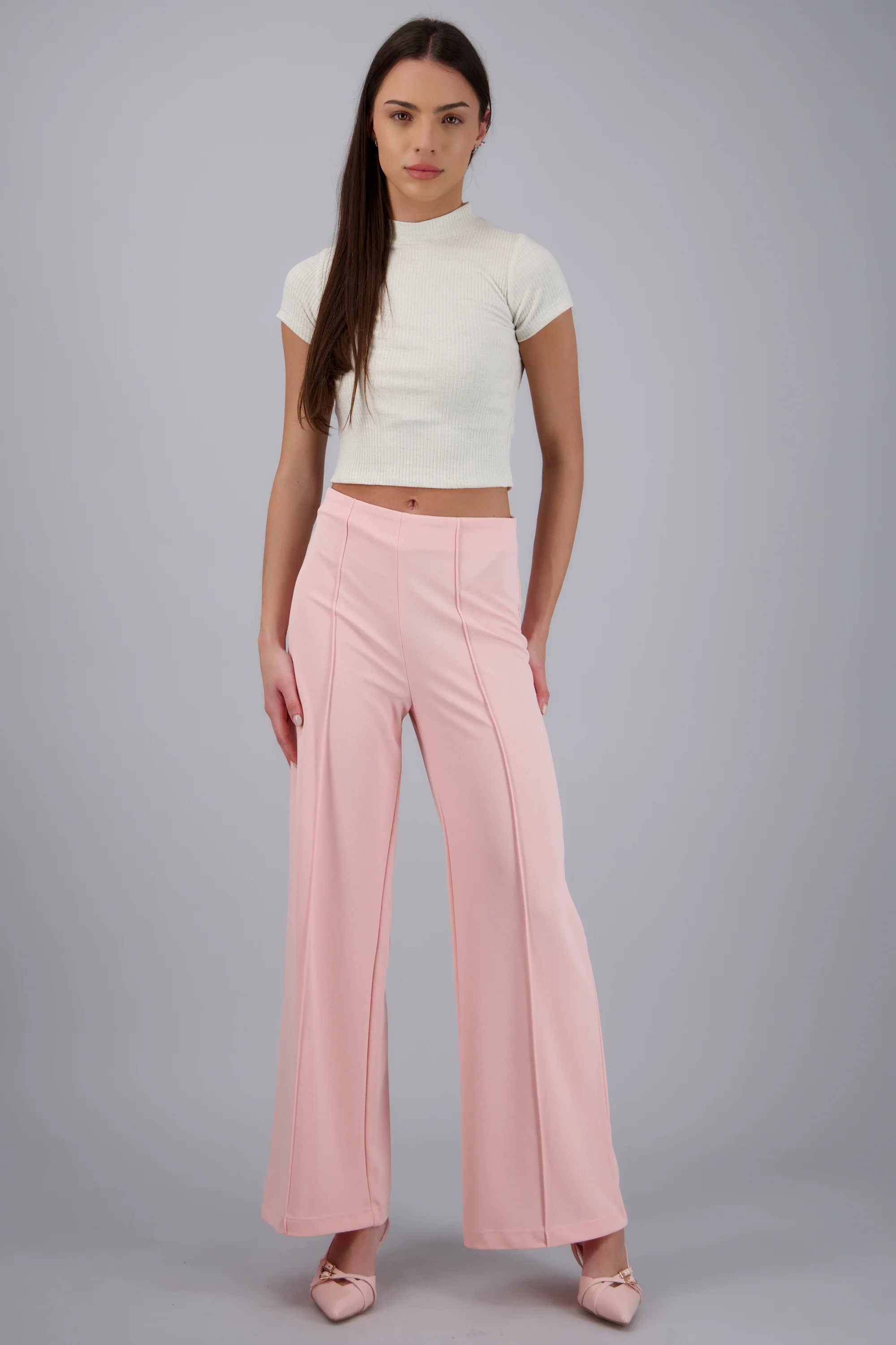Pantalo amplio costura frontal